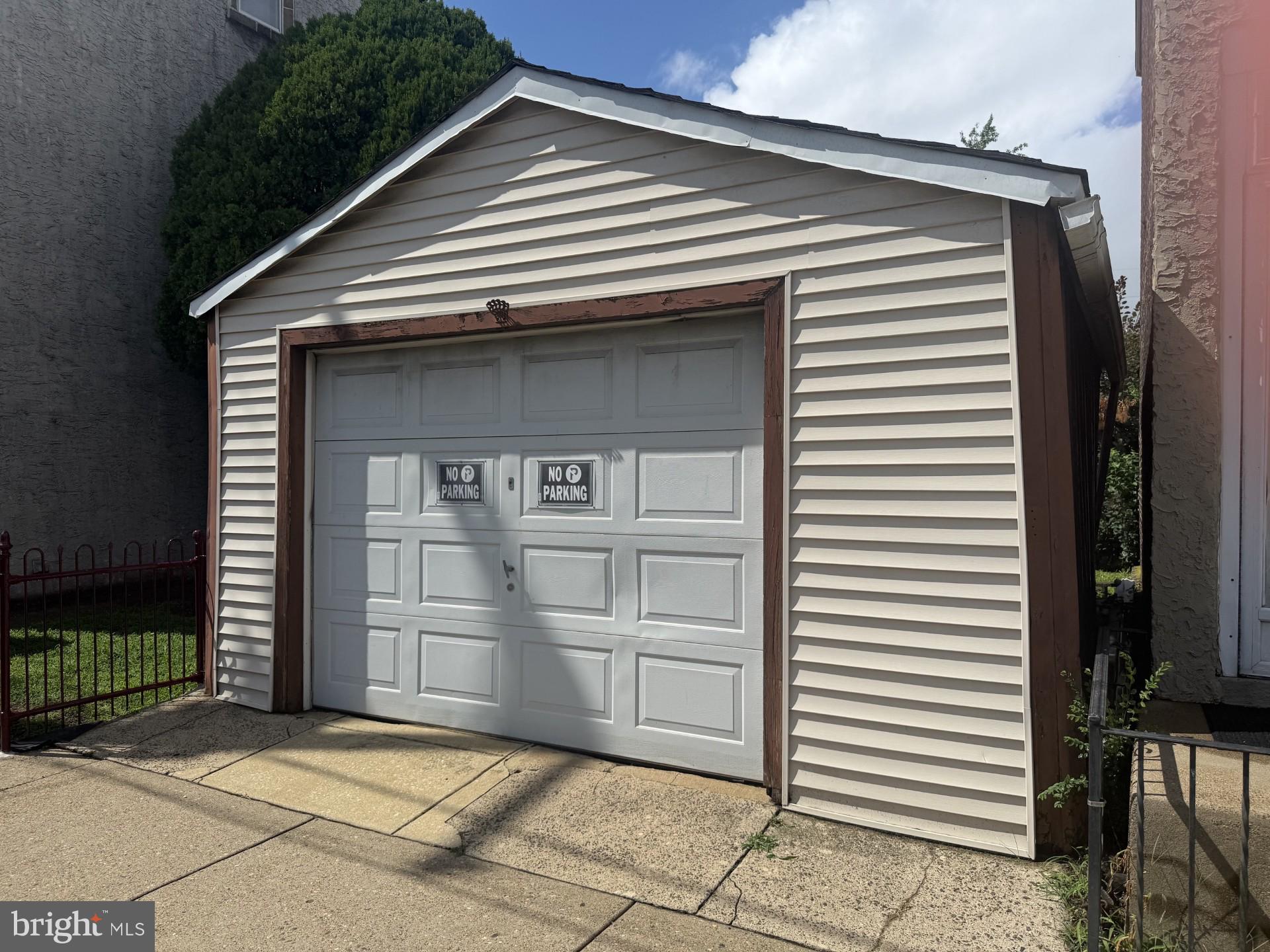 4752 TACONY STREET 54