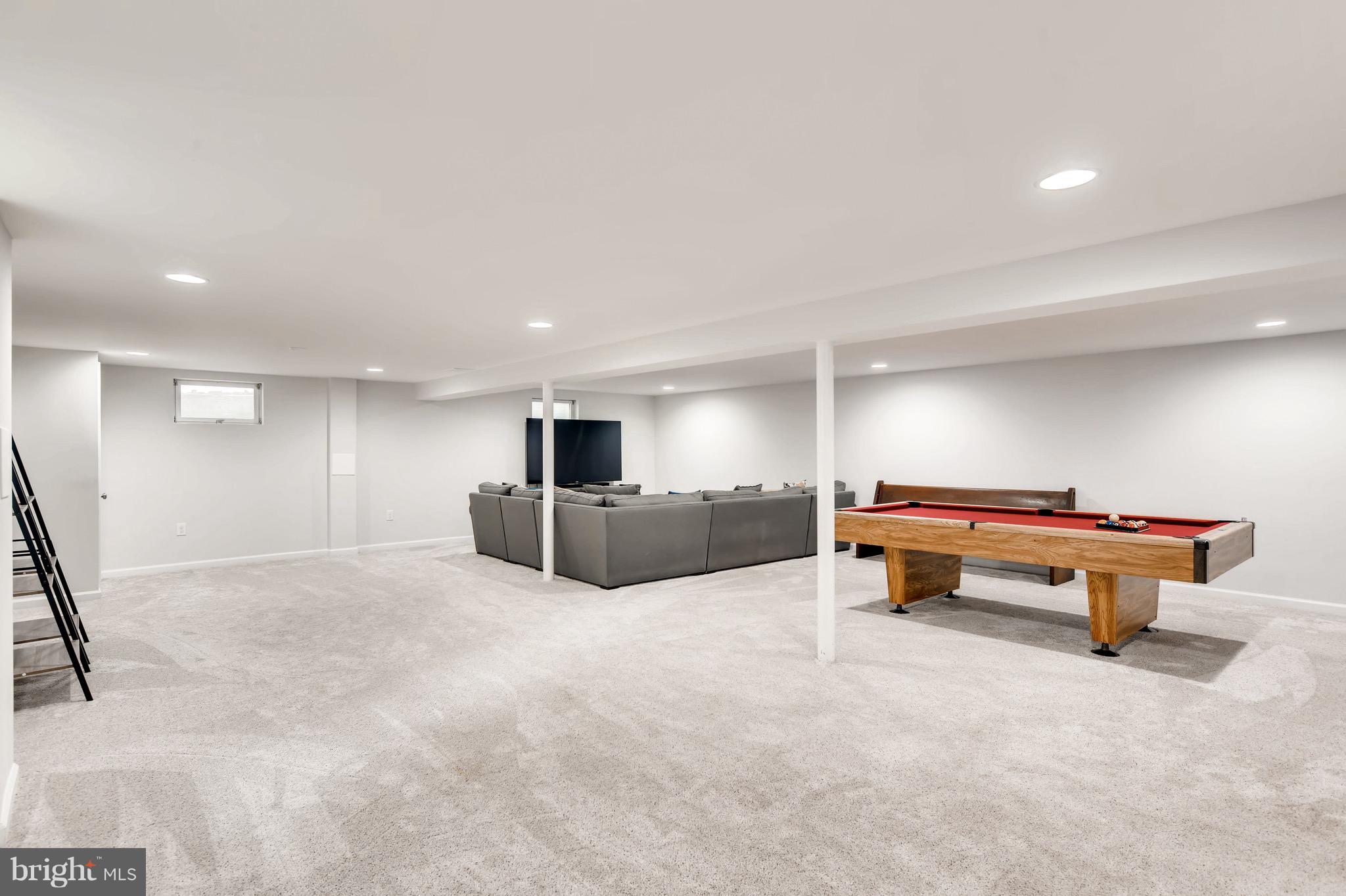 MOUNT HEBRON - Residential