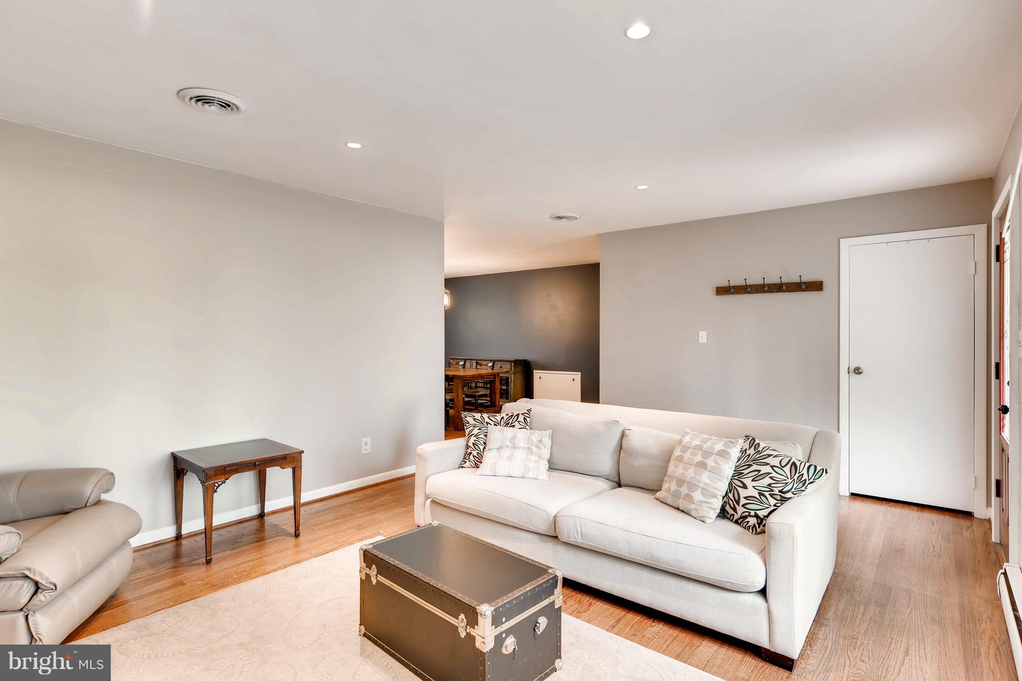 MOUNT HEBRON - Residential