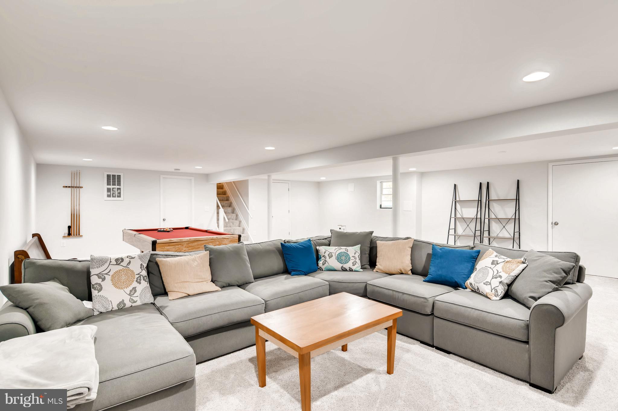 MOUNT HEBRON - Residential