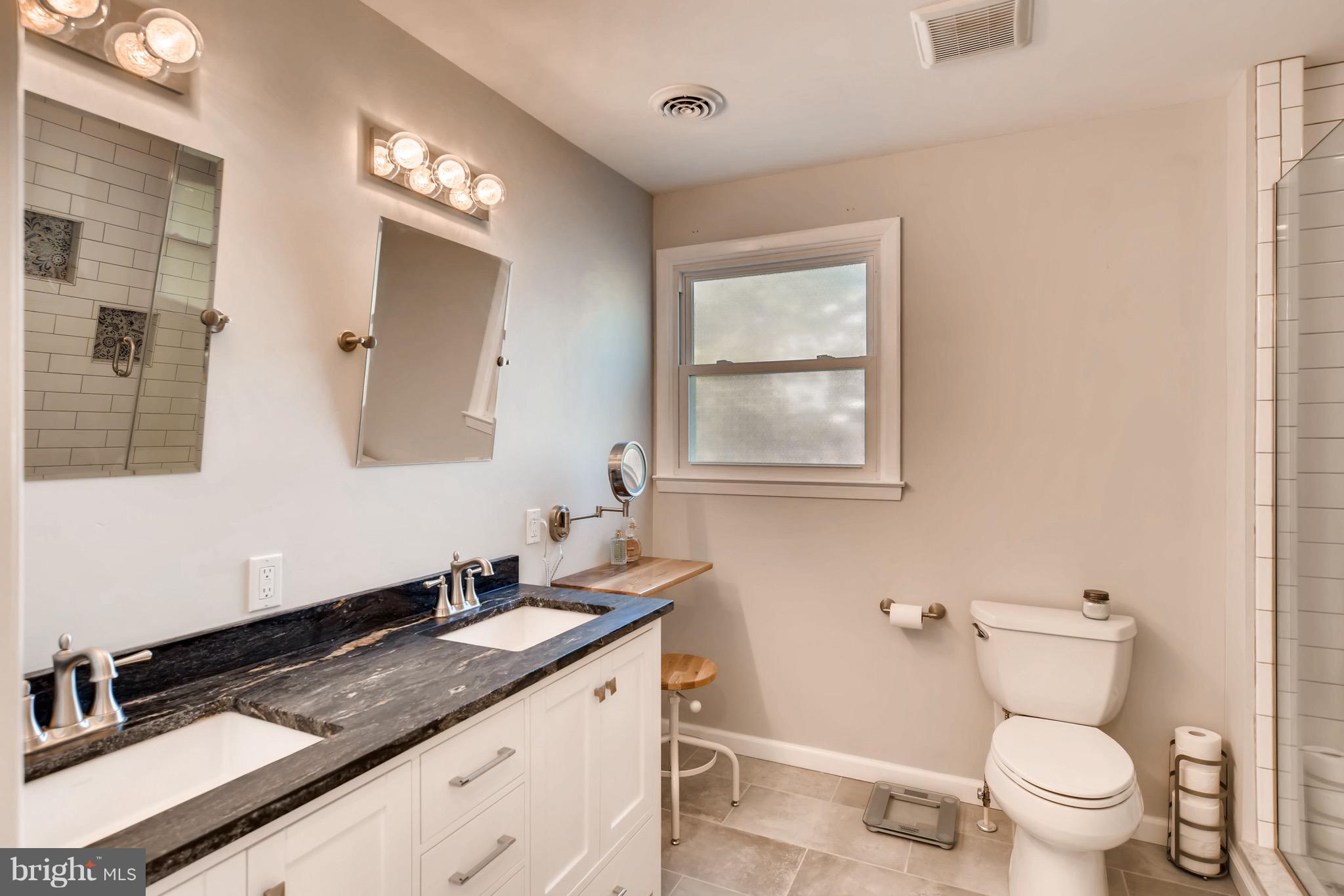 MOUNT HEBRON - Residential