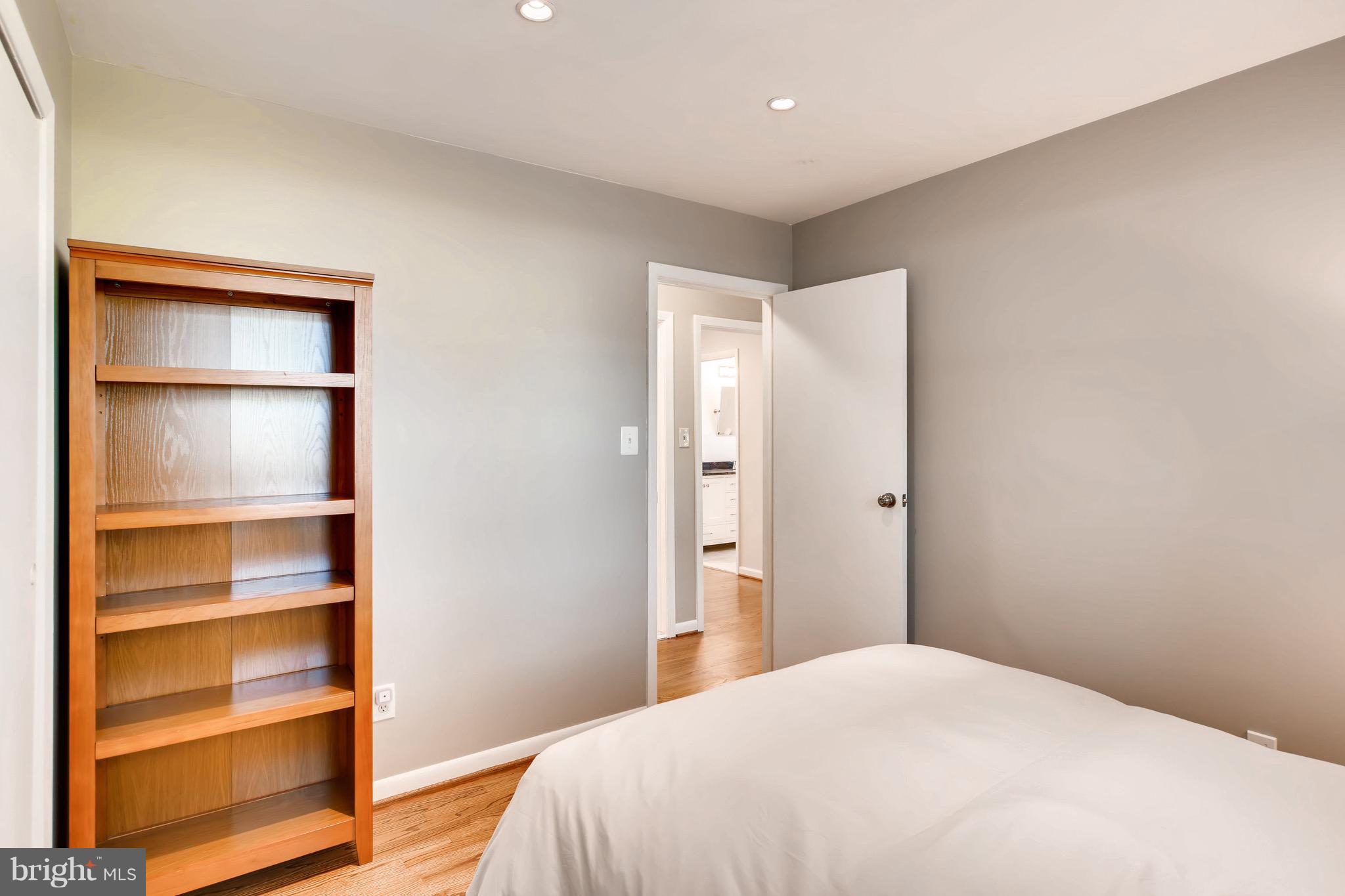 MOUNT HEBRON - Residential