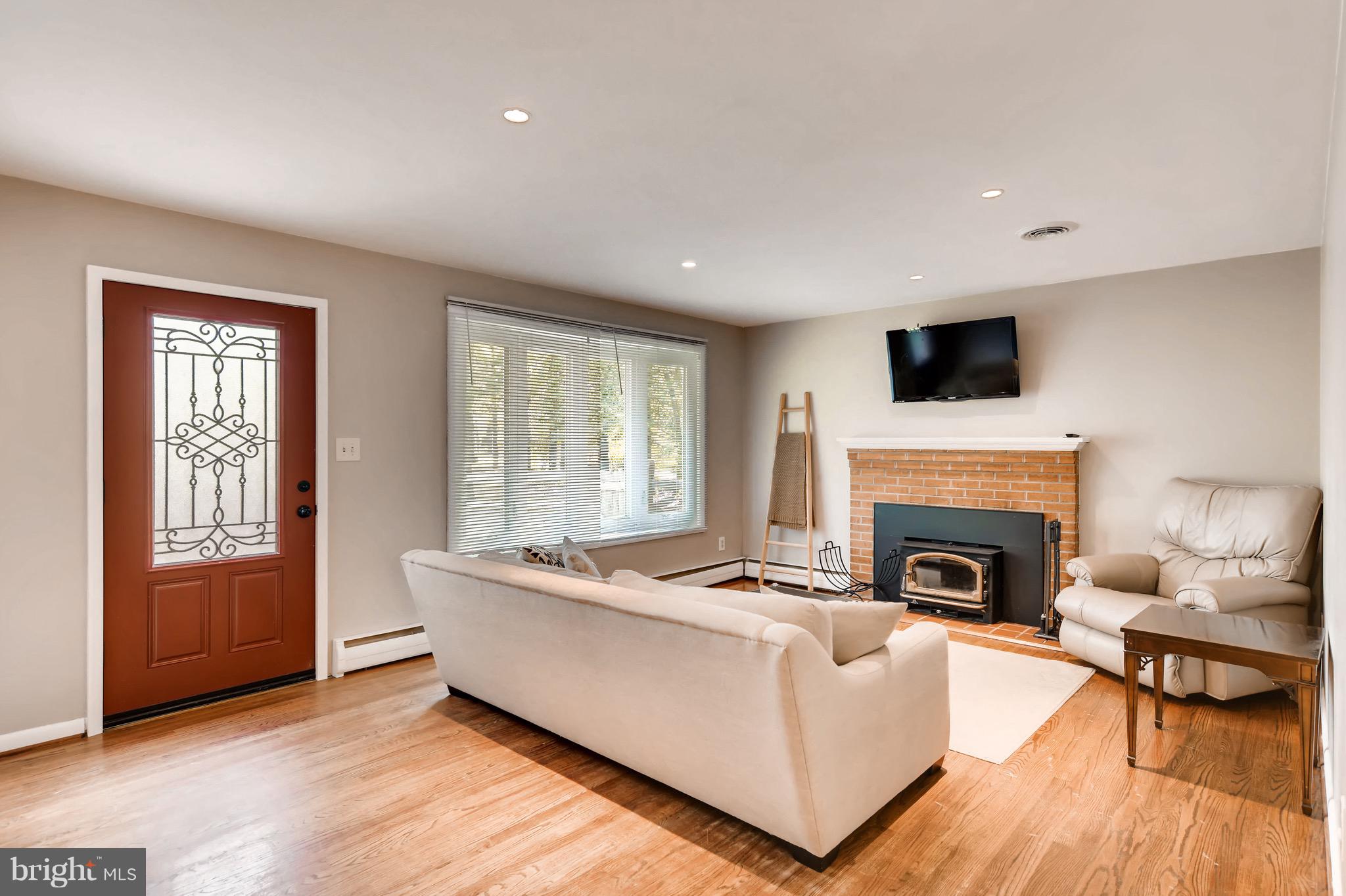 MOUNT HEBRON - Residential