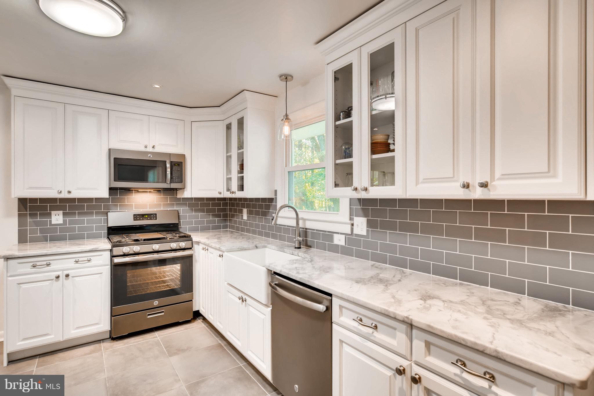 MOUNT HEBRON - Residential