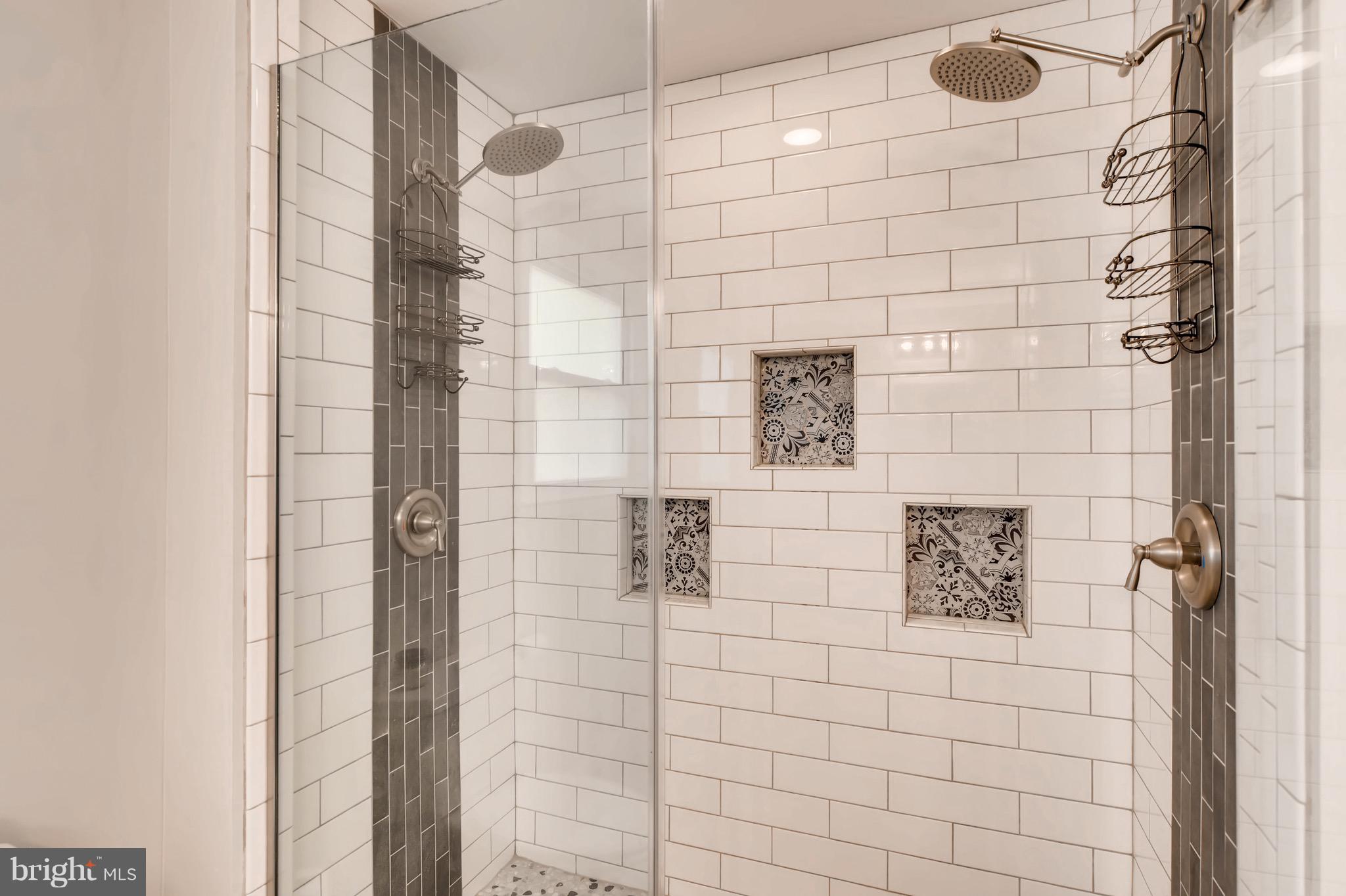 MOUNT HEBRON - Residential