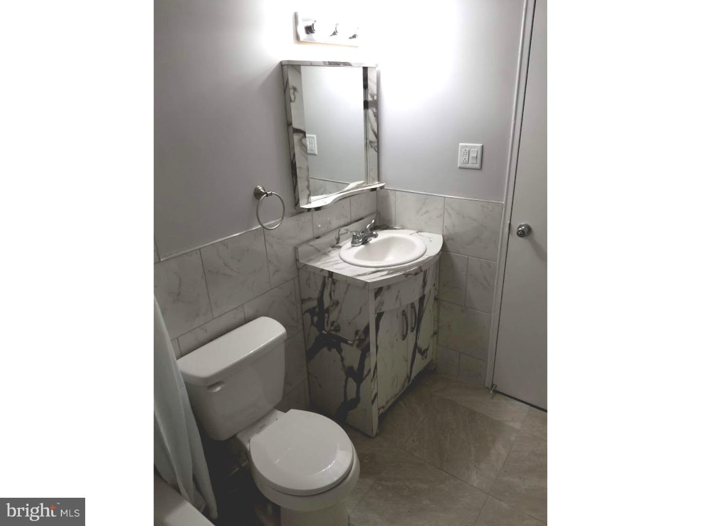BENTLEY SQUARE - Residential Lease