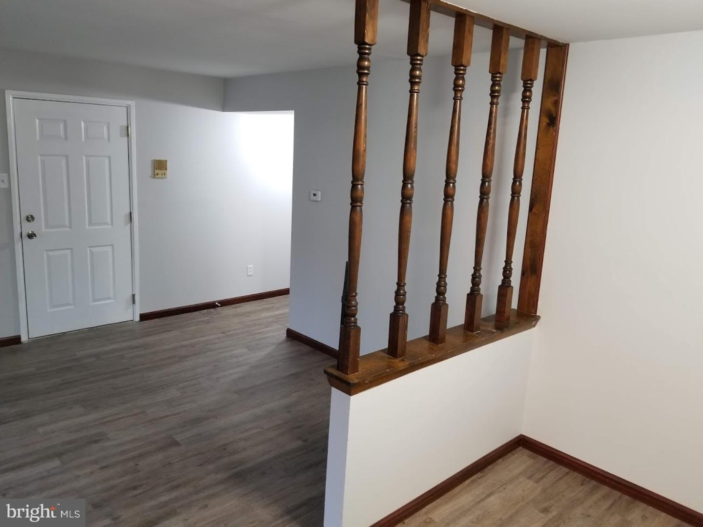 BENTLEY SQUARE - Residential Lease
