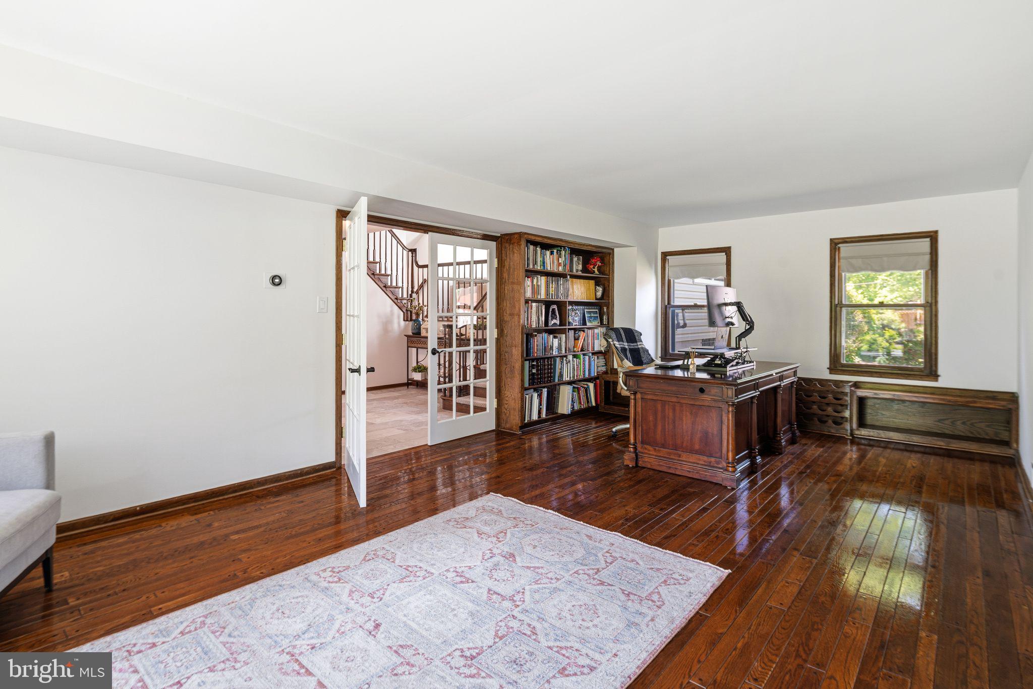 WYNNEWOOD - Residential