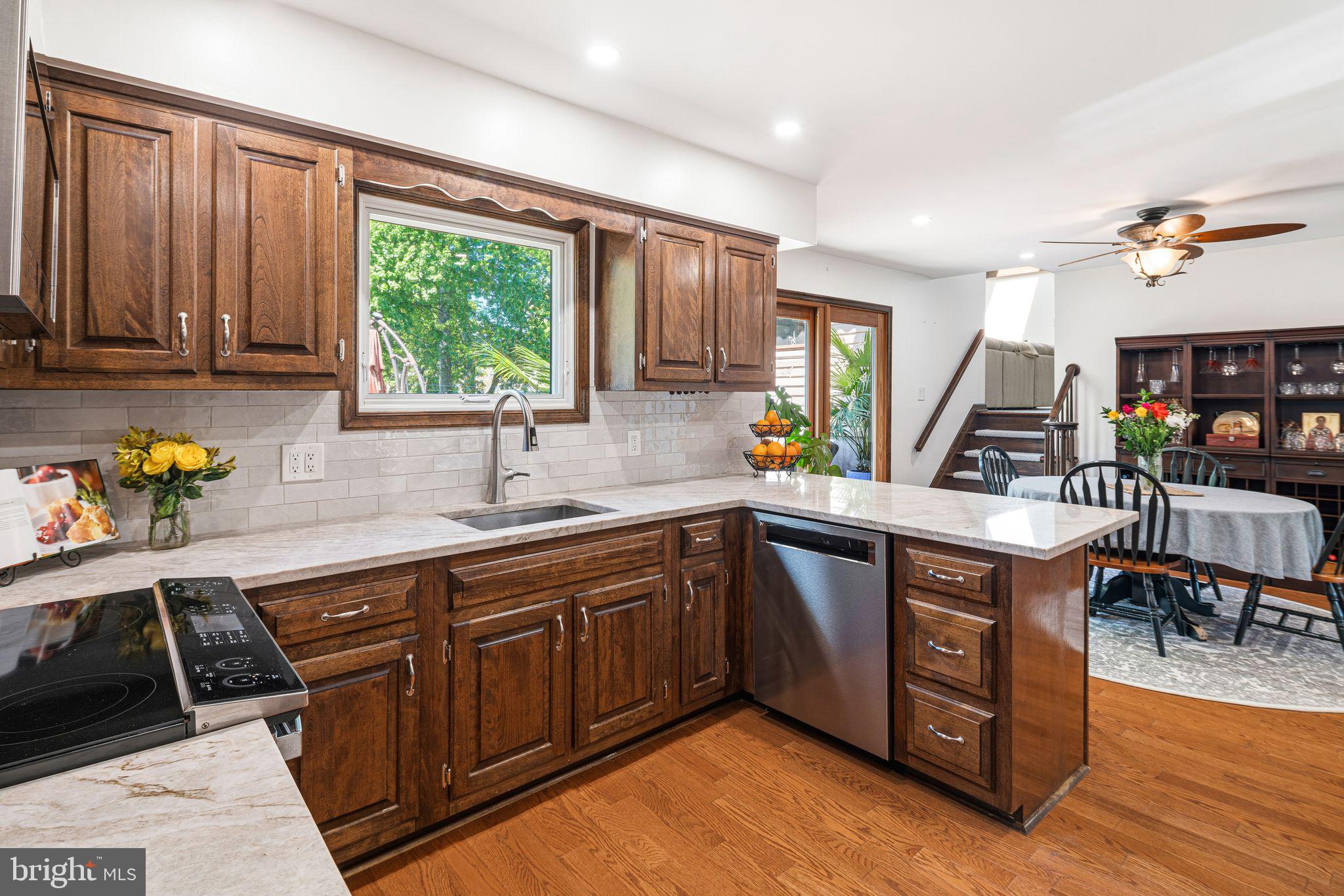 WYNNEWOOD - Residential