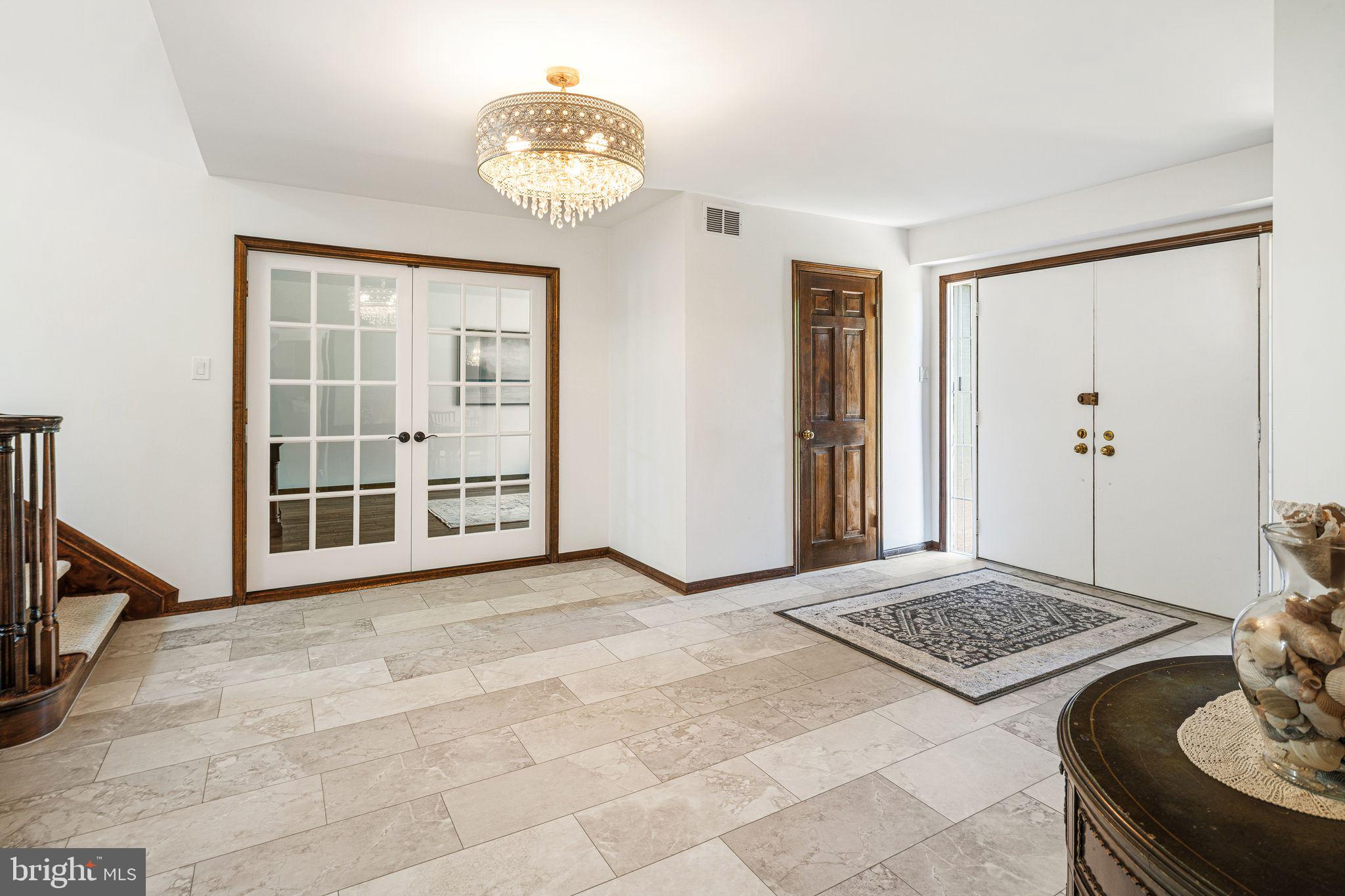 WYNNEWOOD - Residential