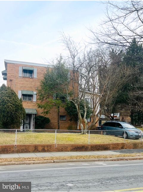 4901 FITCH PLACE NE WASHINGTON DC 20019