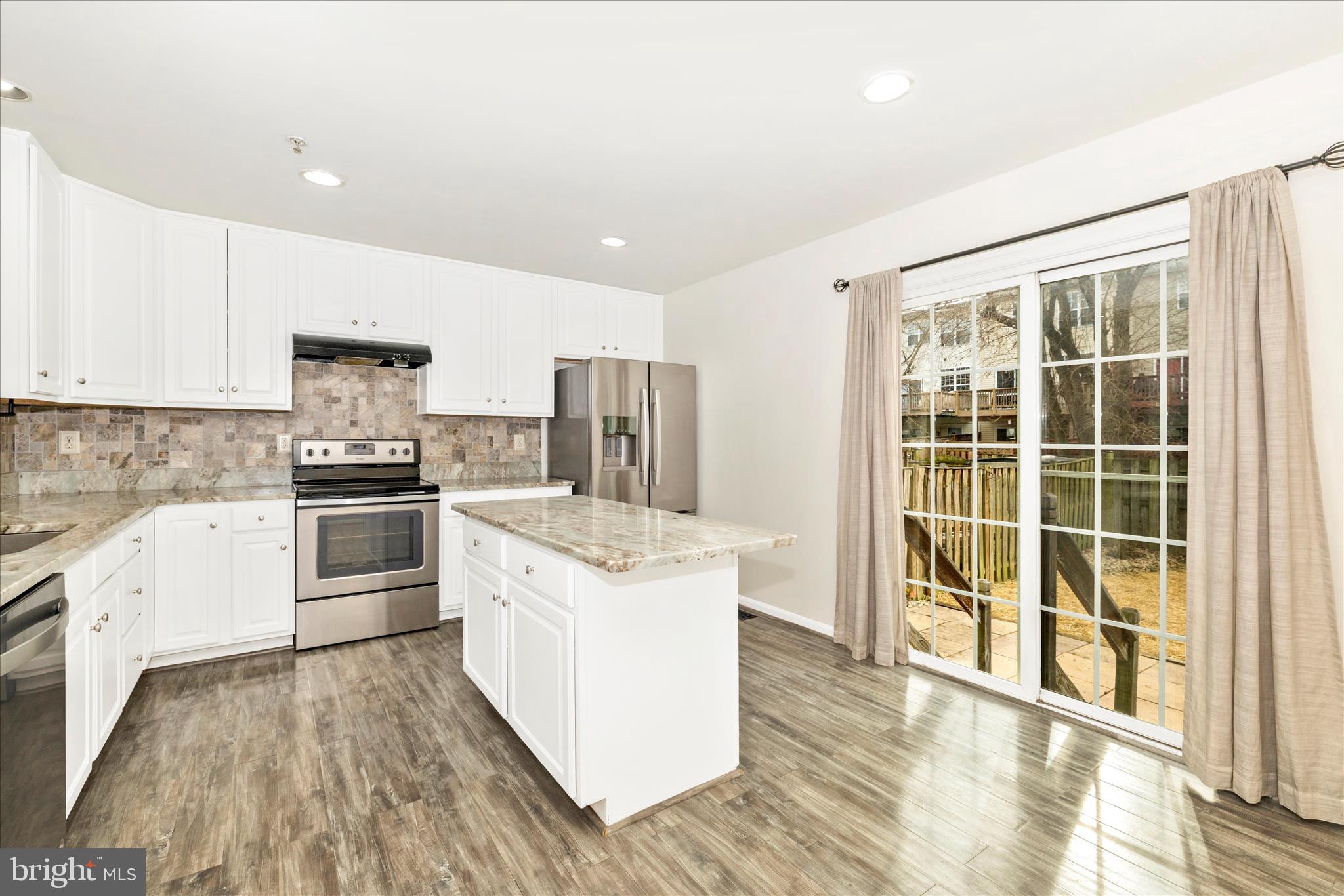 WILLOW BROOK - Residential