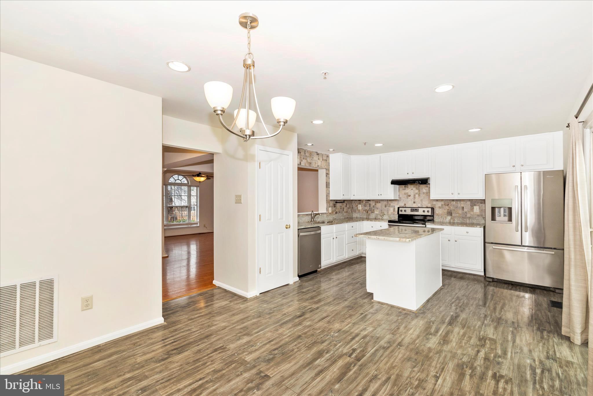 WILLOW BROOK - Residential