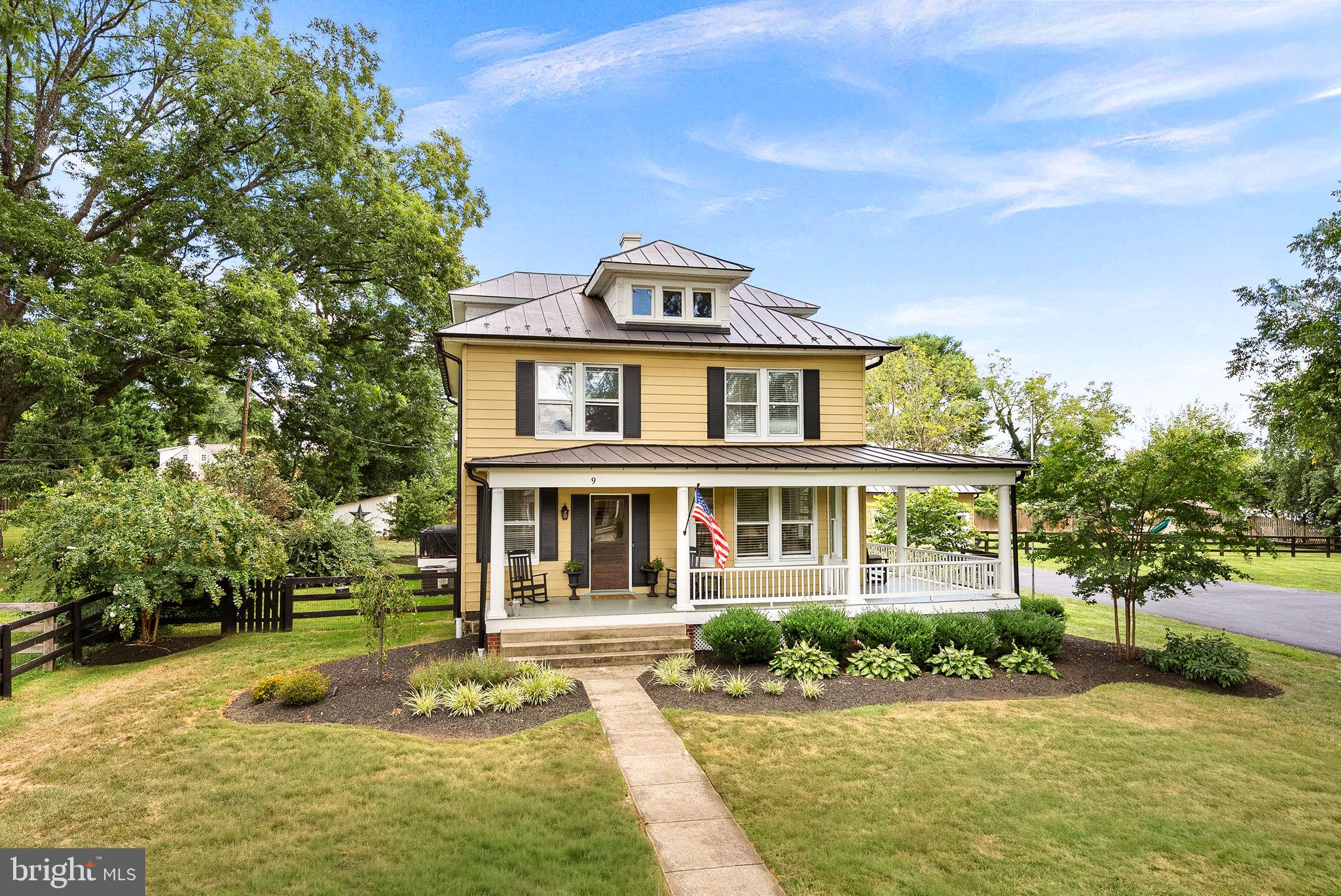 TOWN OF ROUND HILL - Residential