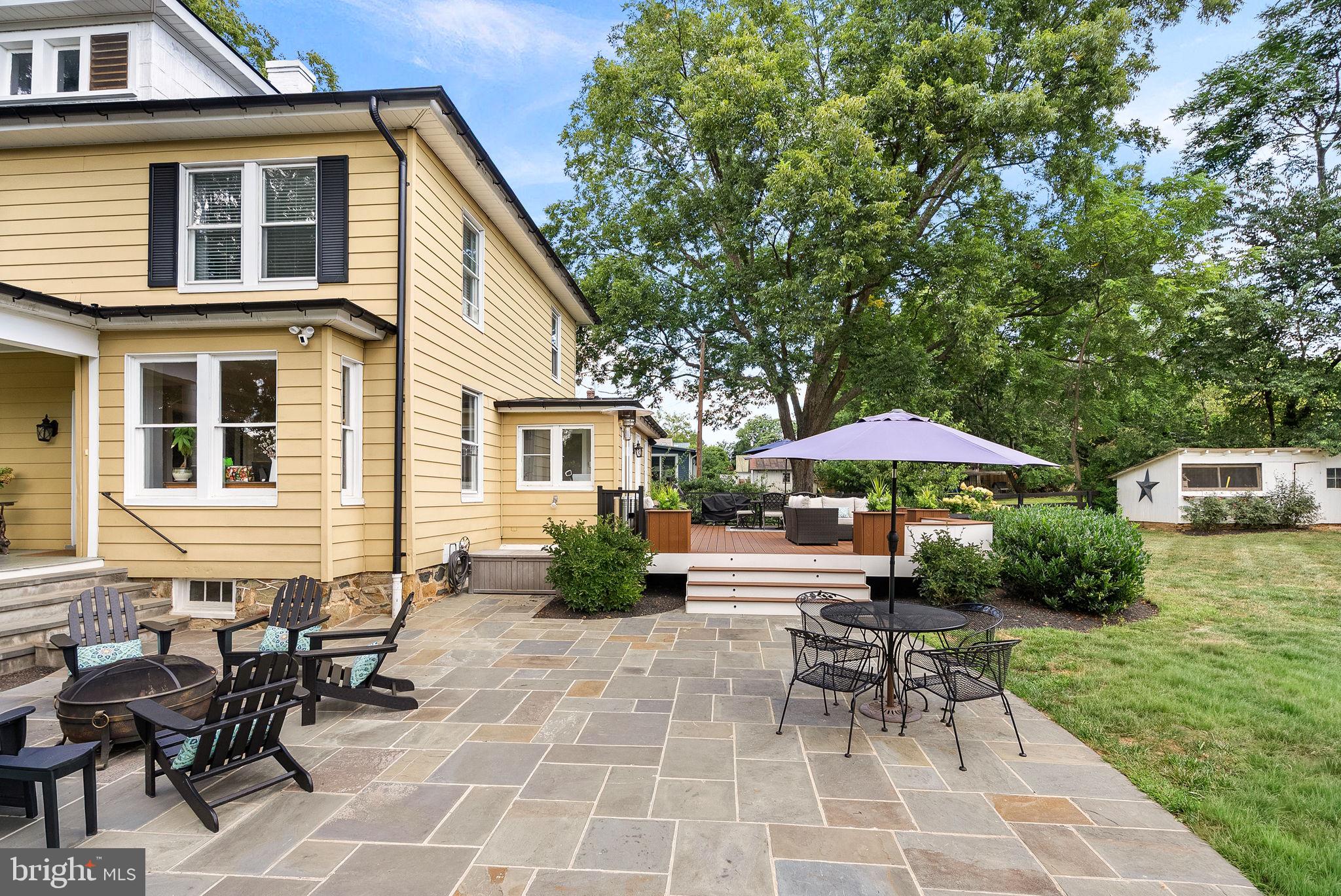 TOWN OF ROUND HILL - Residential