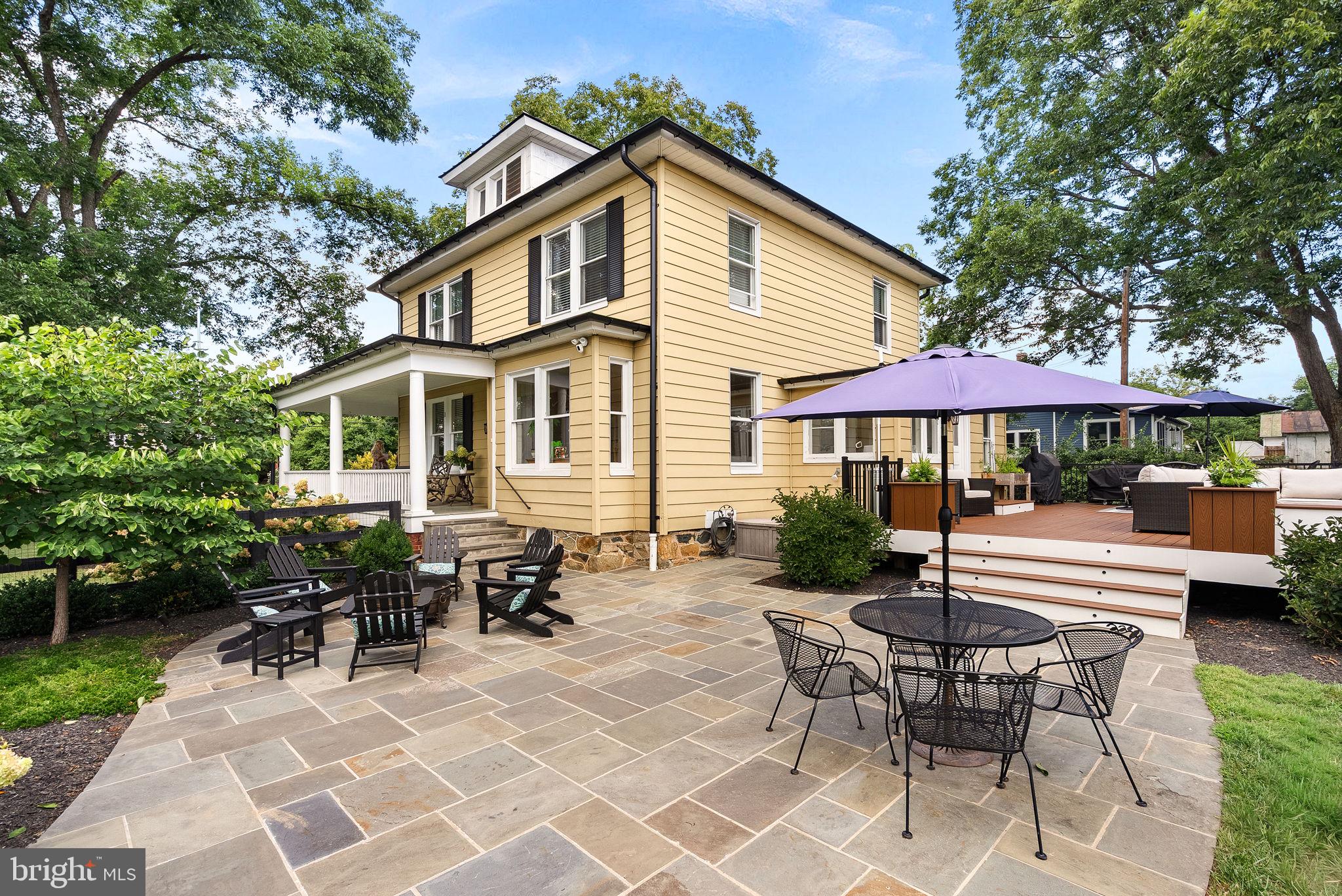 TOWN OF ROUND HILL - Residential