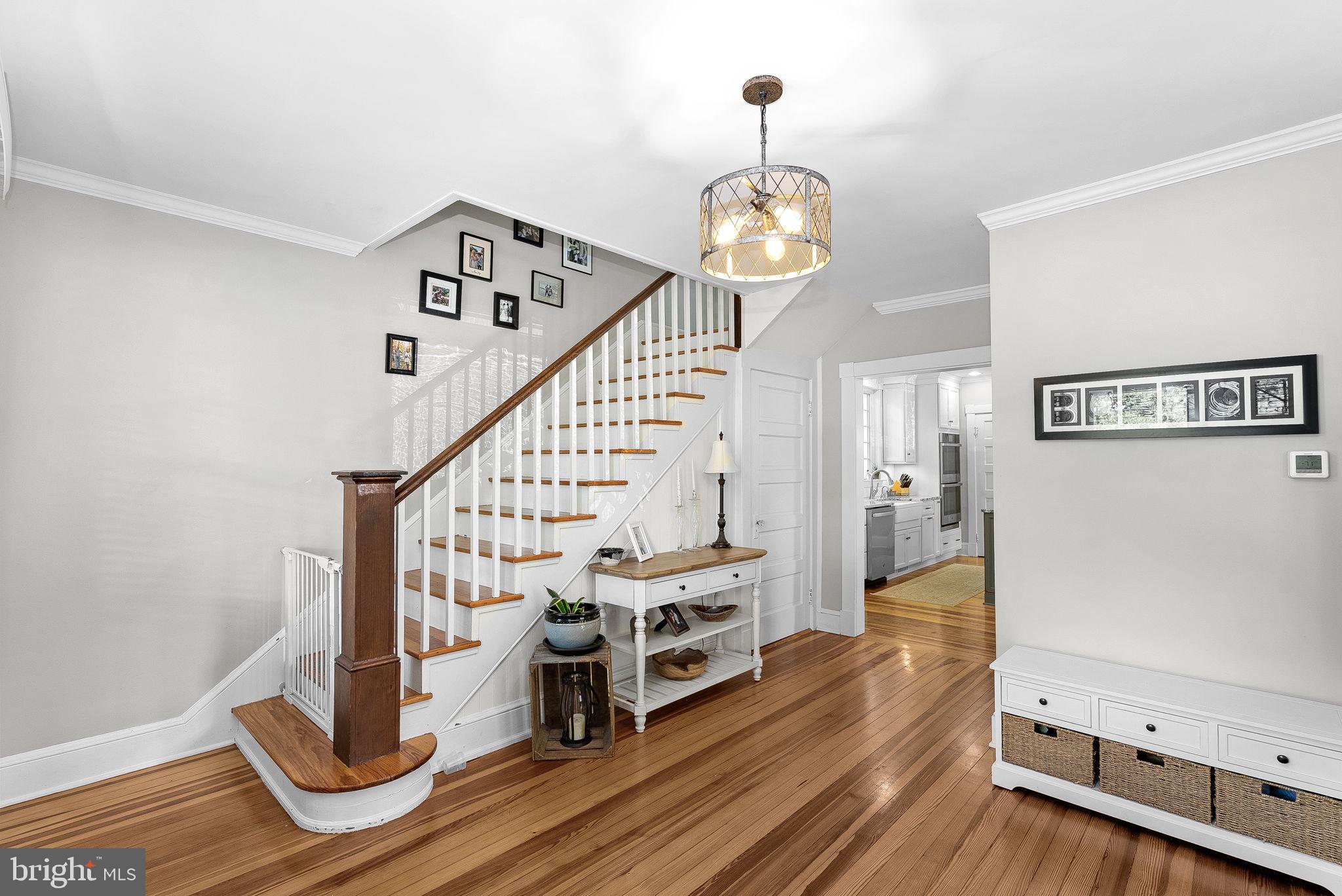 TOWN OF ROUND HILL - Residential