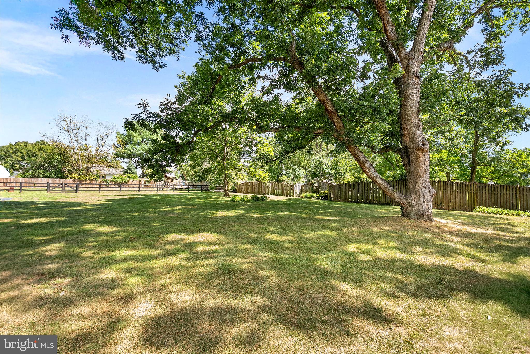 TOWN OF ROUND HILL - Residential