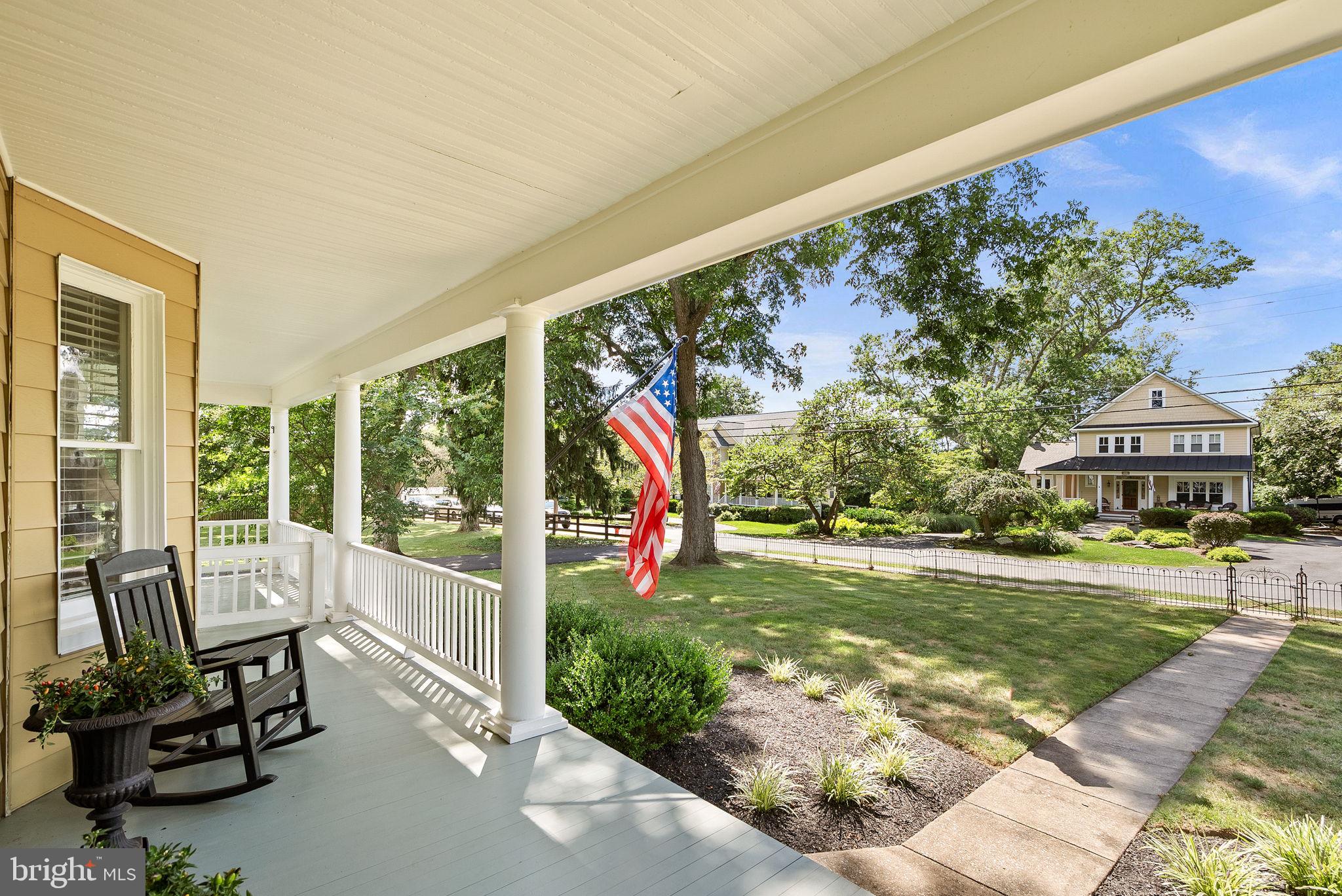 TOWN OF ROUND HILL - Residential