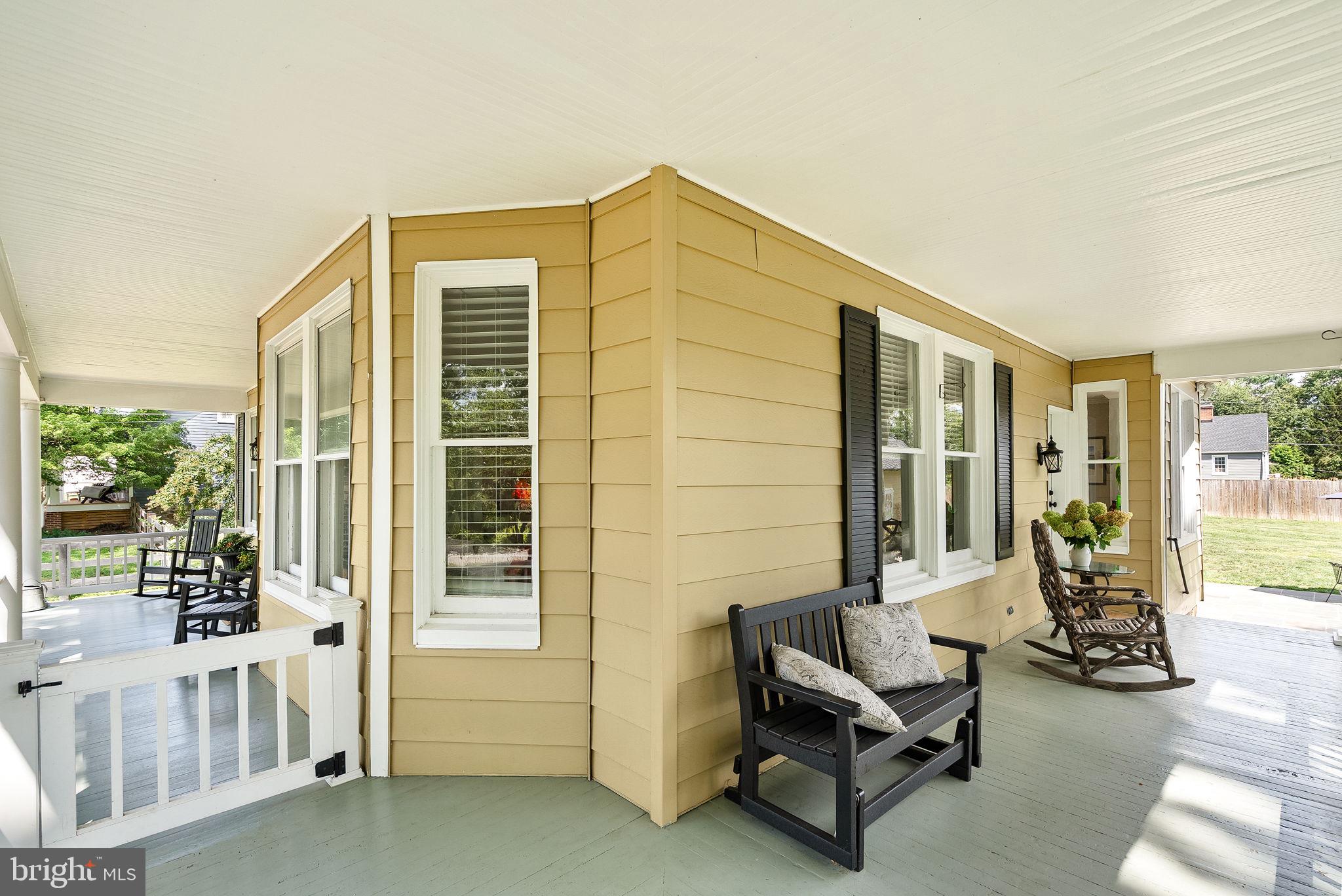 TOWN OF ROUND HILL - Residential