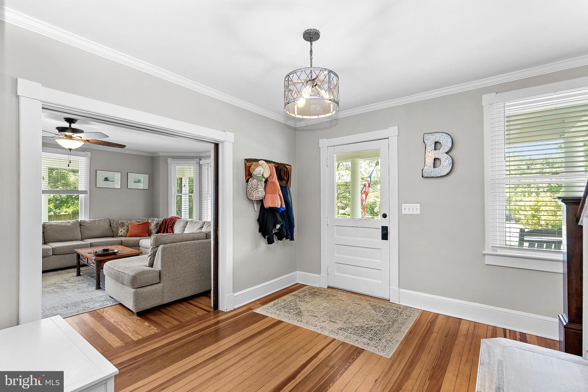 TOWN OF ROUND HILL - Residential