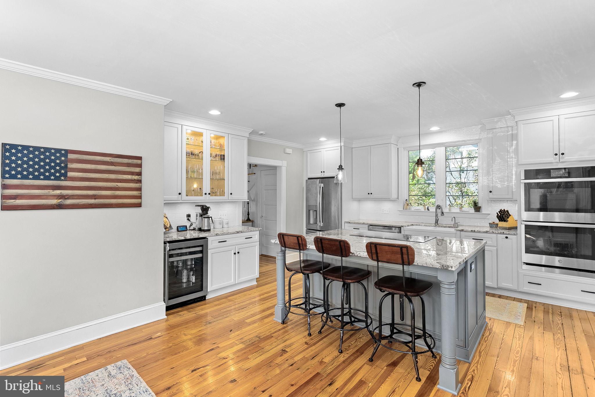 TOWN OF ROUND HILL - Residential