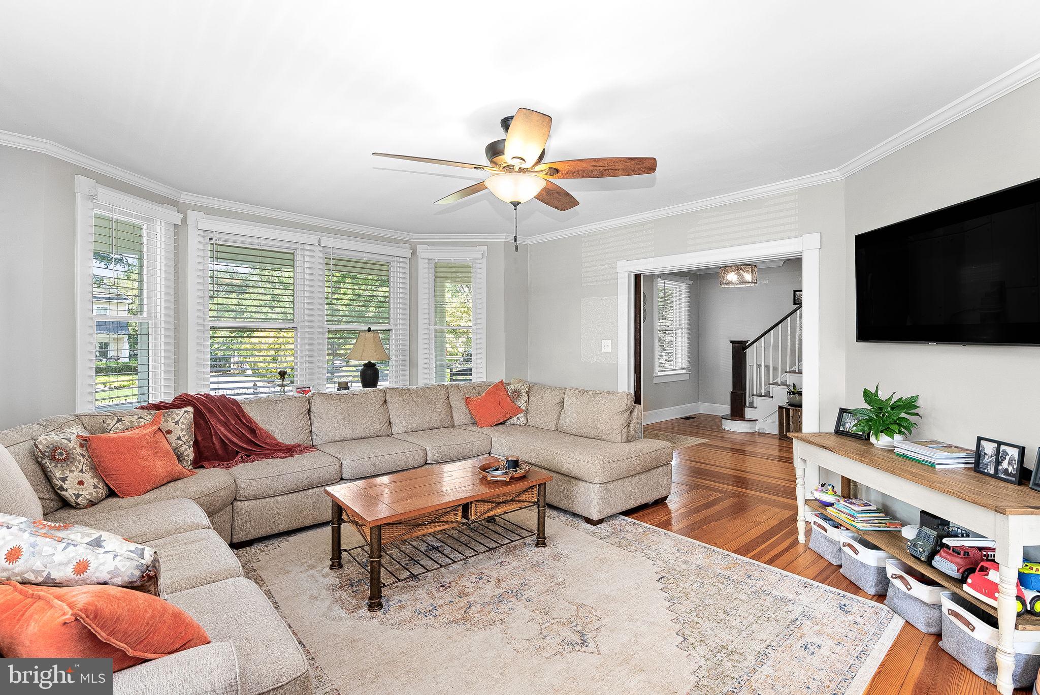 TOWN OF ROUND HILL - Residential