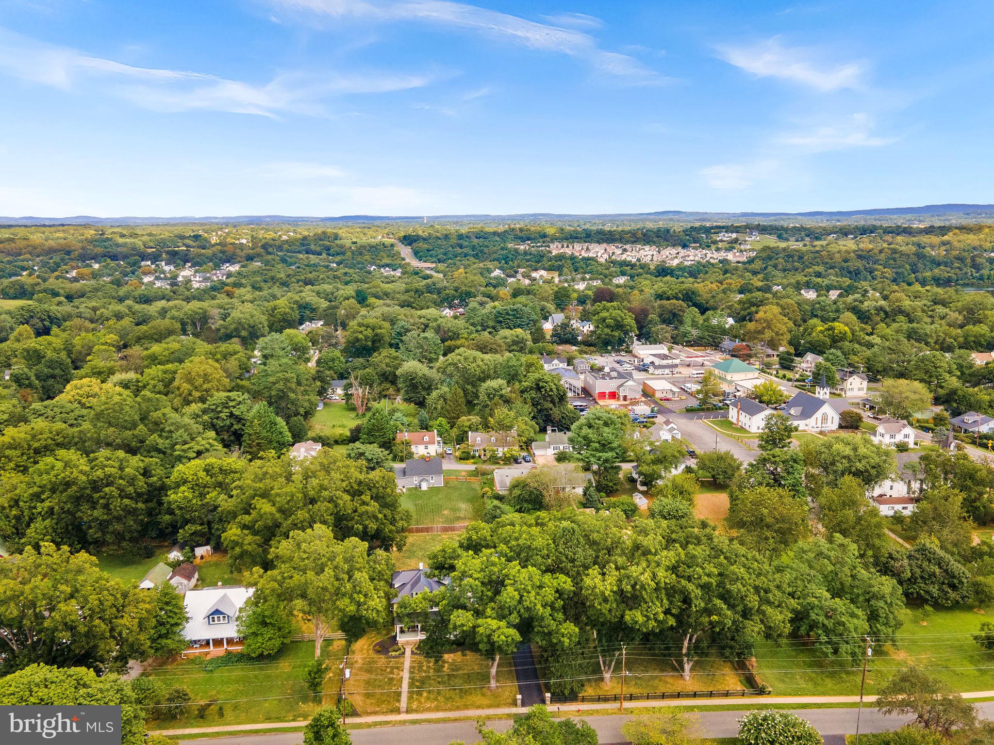 TOWN OF ROUND HILL - Residential