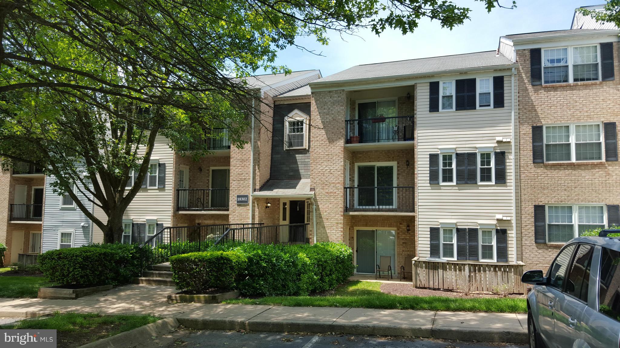 FLOWER HILL - Residential