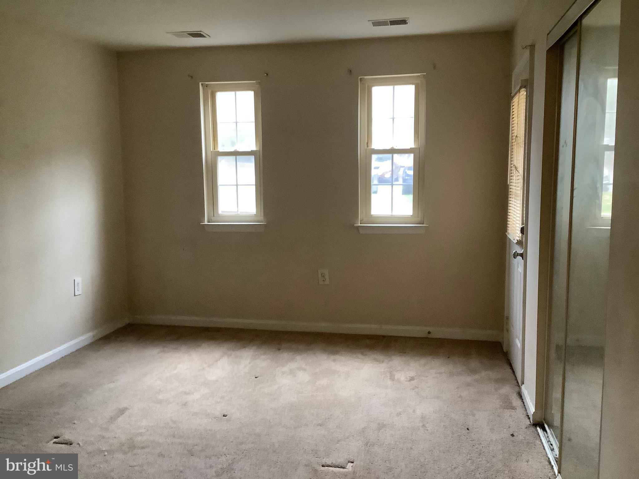 FLOWER HILL - Residential