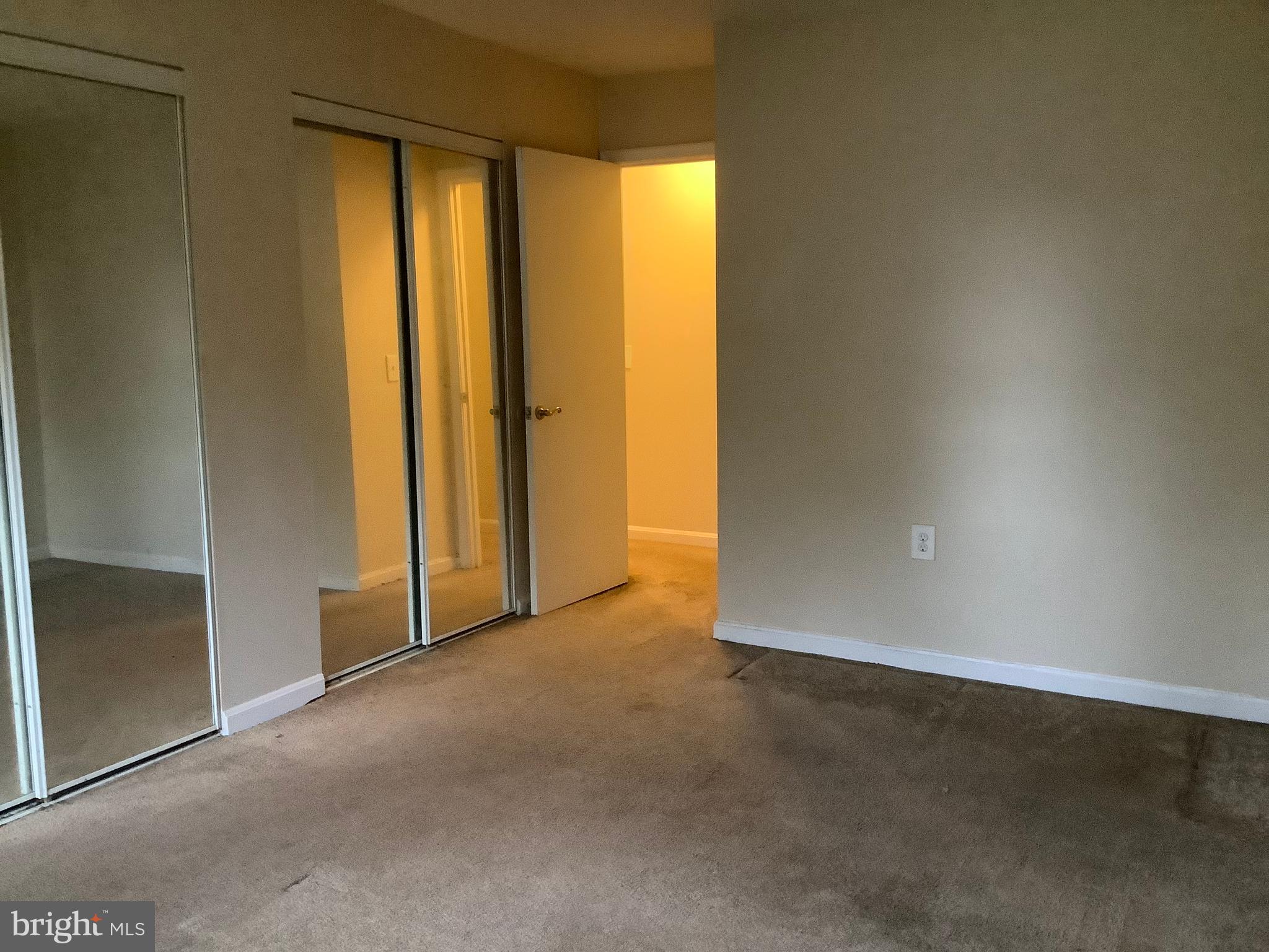 FLOWER HILL - Residential