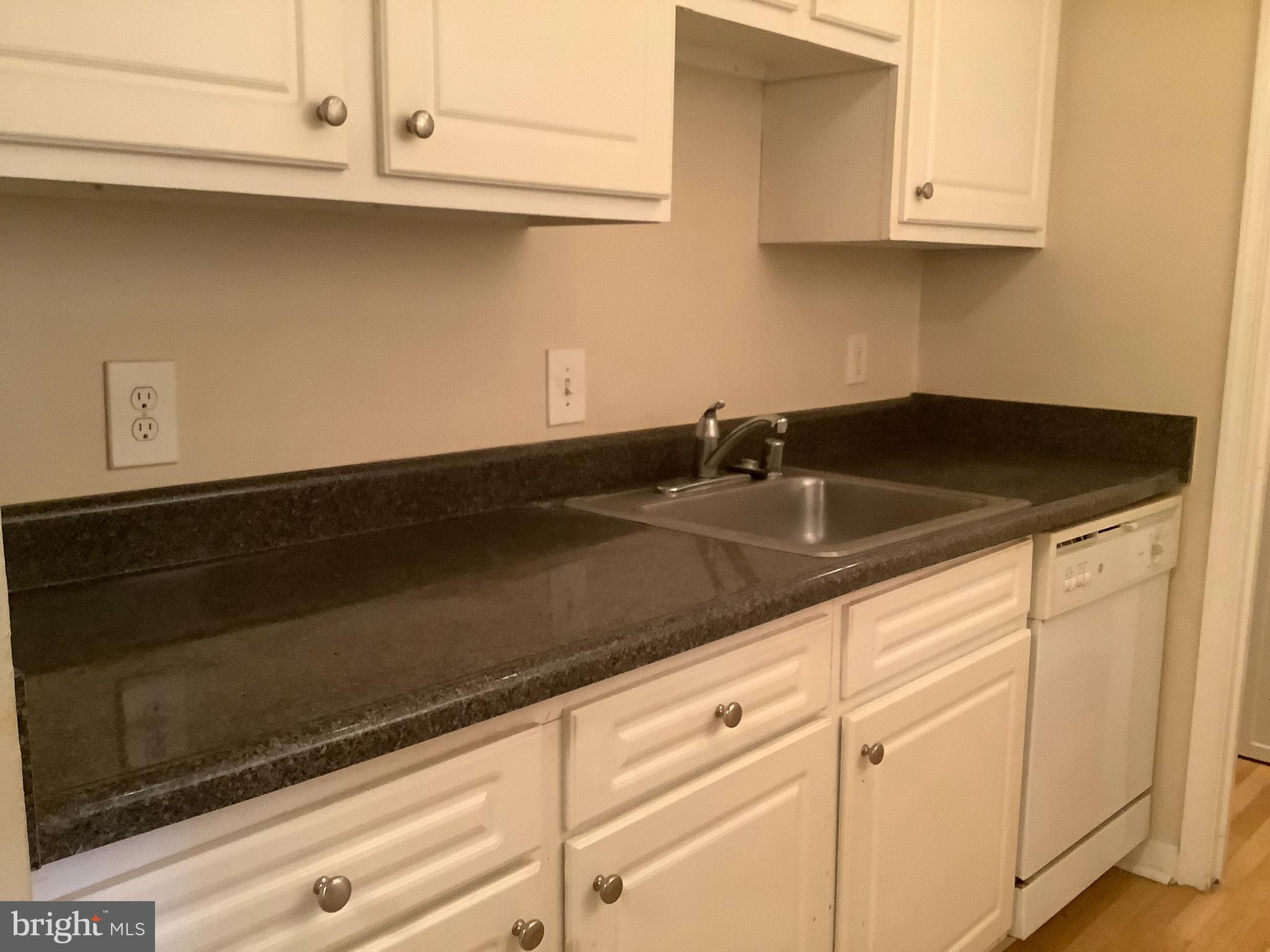 FLOWER HILL - Residential