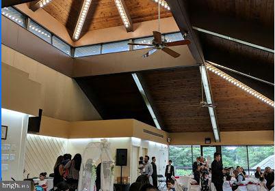 FLOWER HILL - Residential