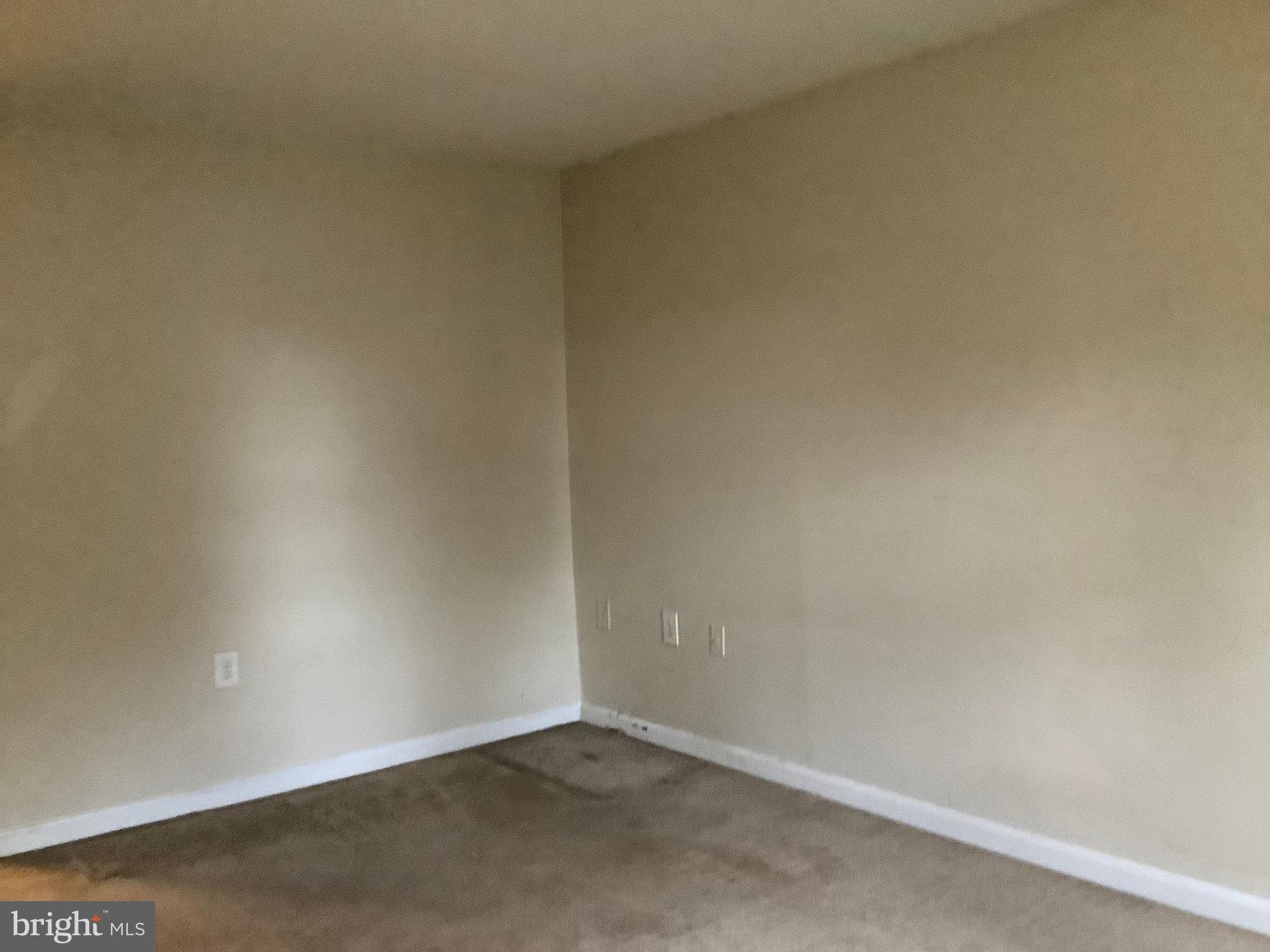 FLOWER HILL - Residential