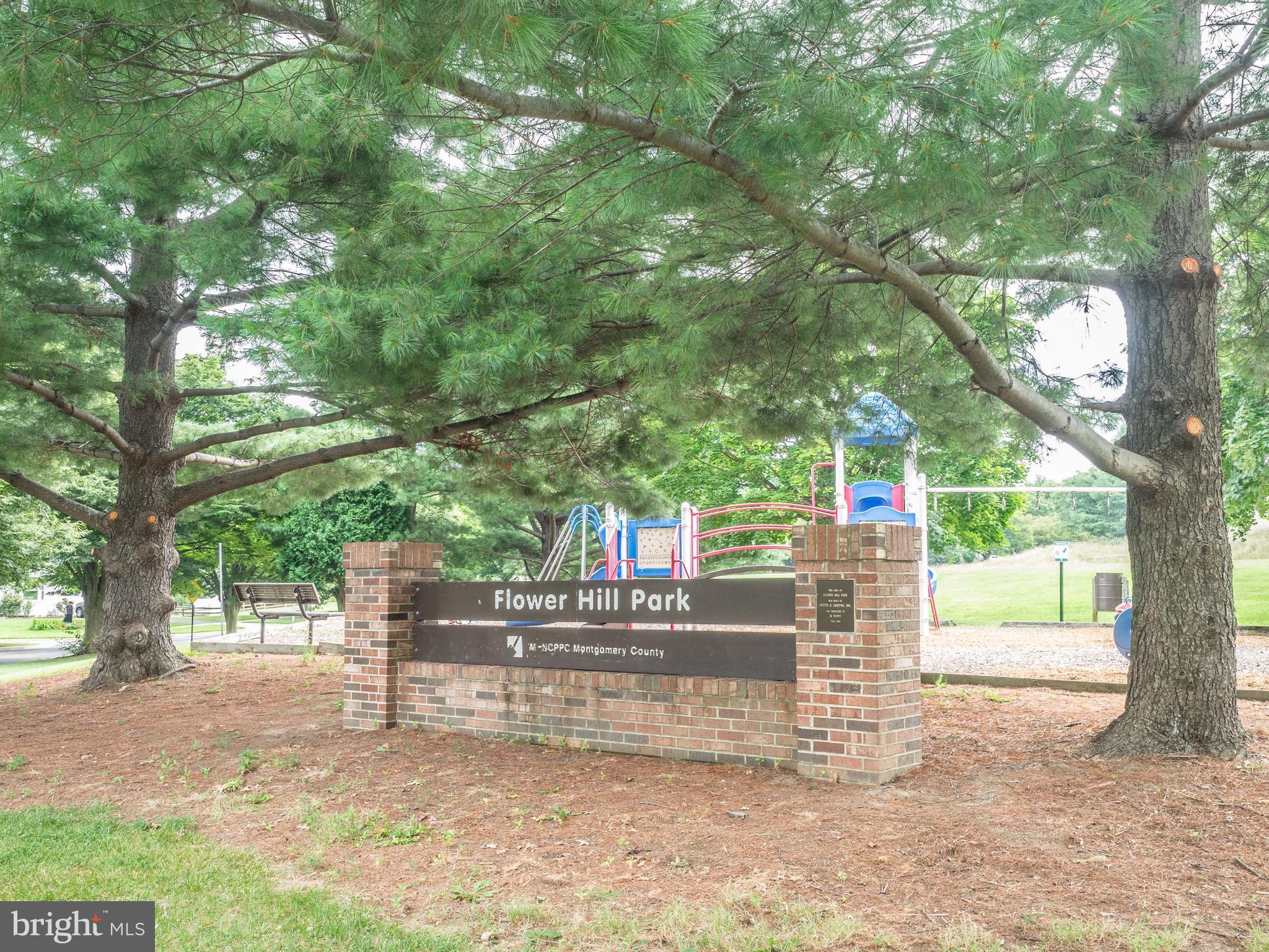 FLOWER HILL - Residential