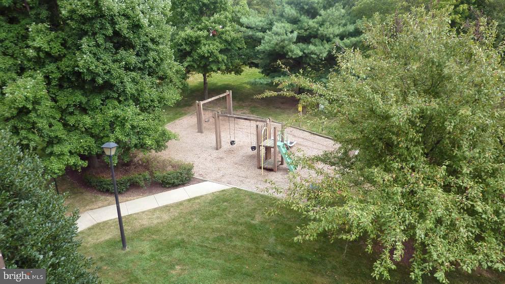 FLOWER HILL - Residential