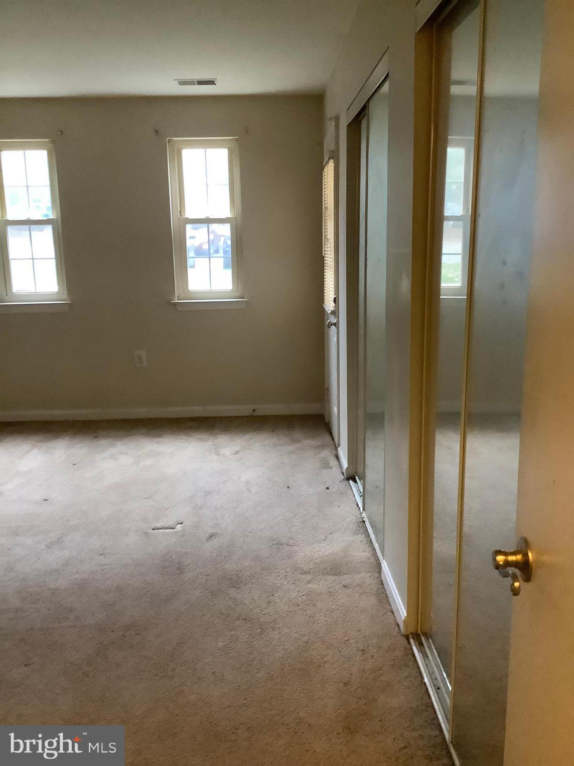 FLOWER HILL - Residential