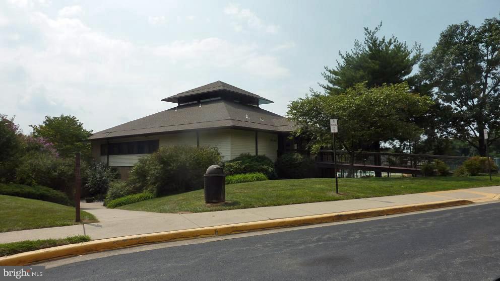 FLOWER HILL - Residential