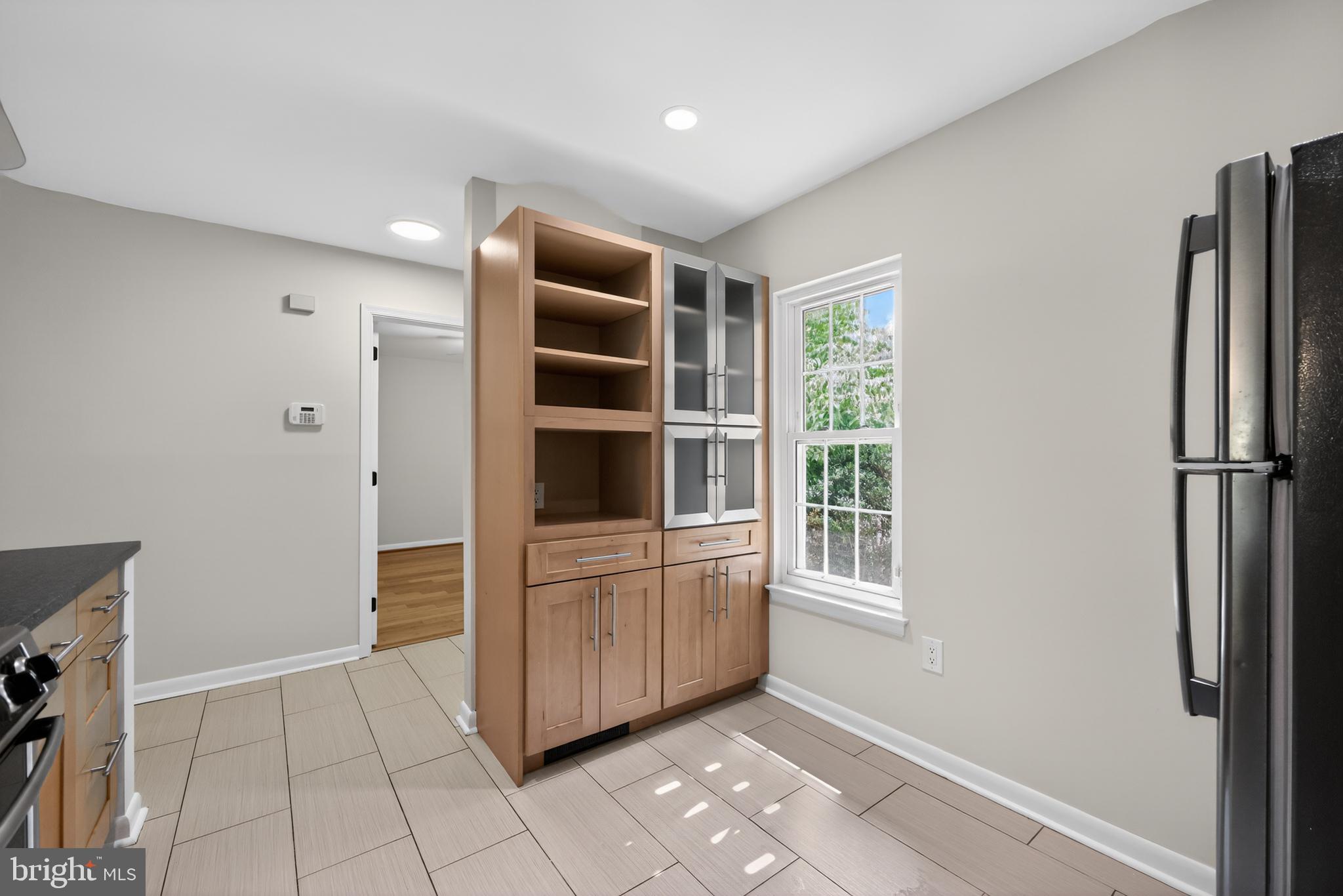 VALLEY STREAM - Residential
