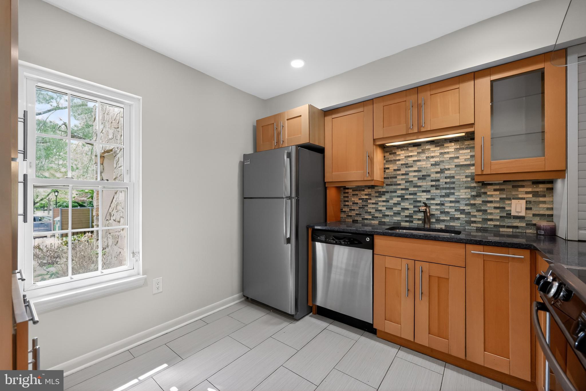 VALLEY STREAM - Residential