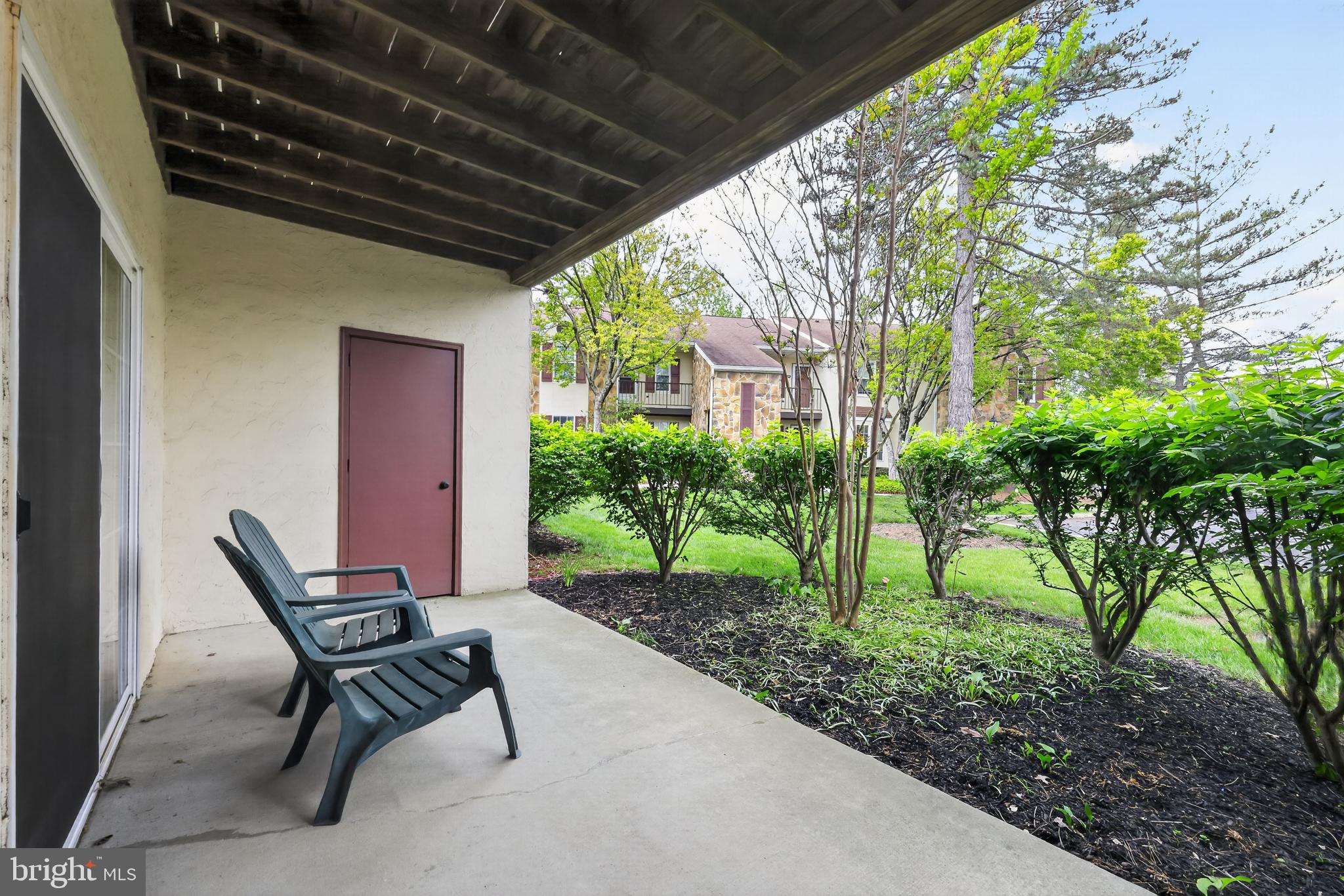 VALLEY STREAM - Residential