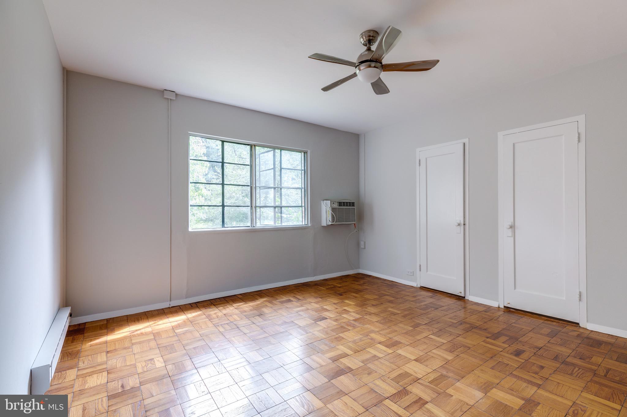 PARK  FAIRFAX - Residential Lease