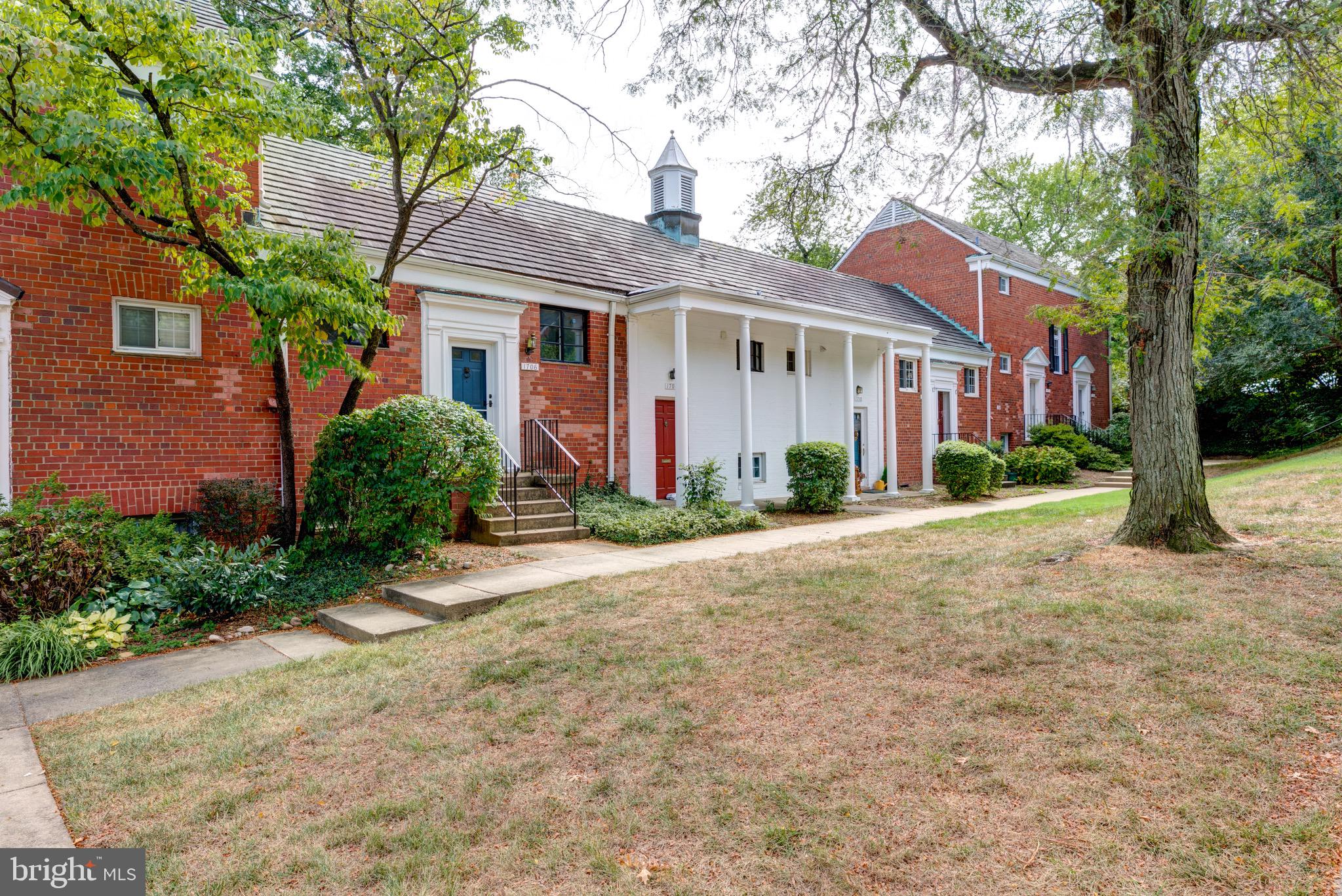 PARK  FAIRFAX - Residential Lease