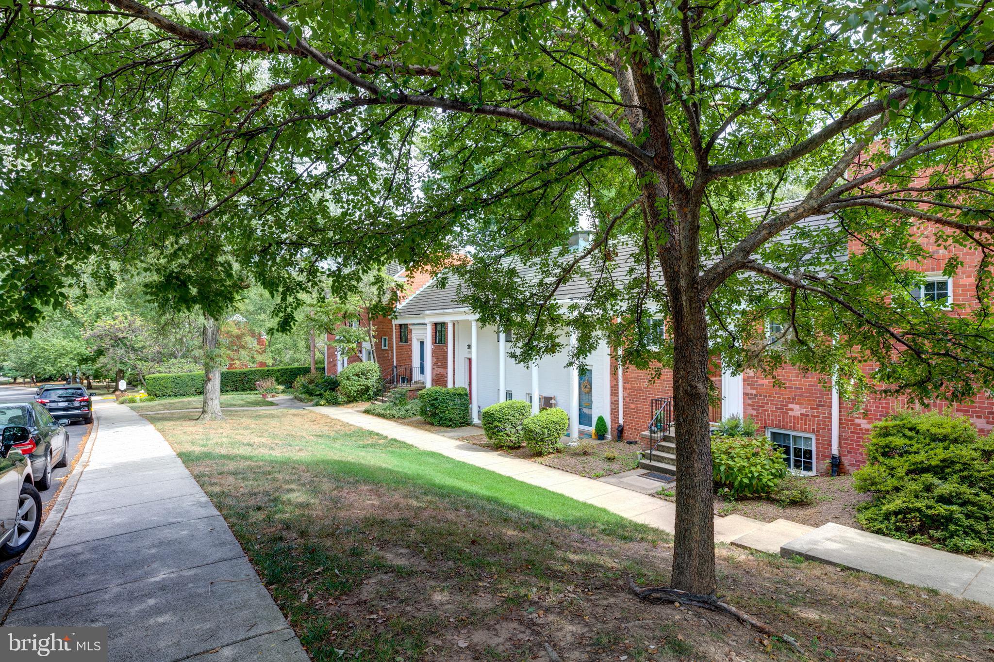 PARK  FAIRFAX - Residential Lease