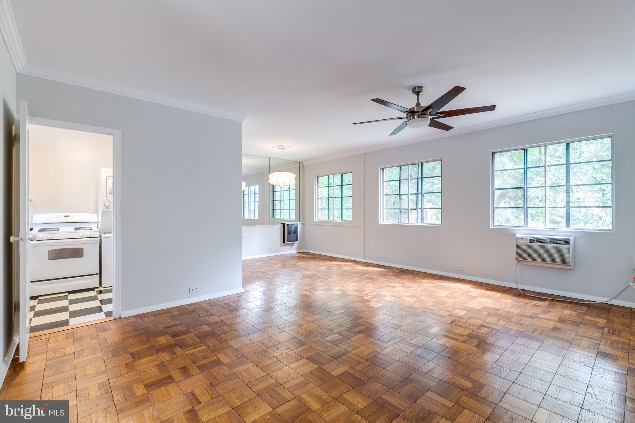 PARK  FAIRFAX - Residential Lease