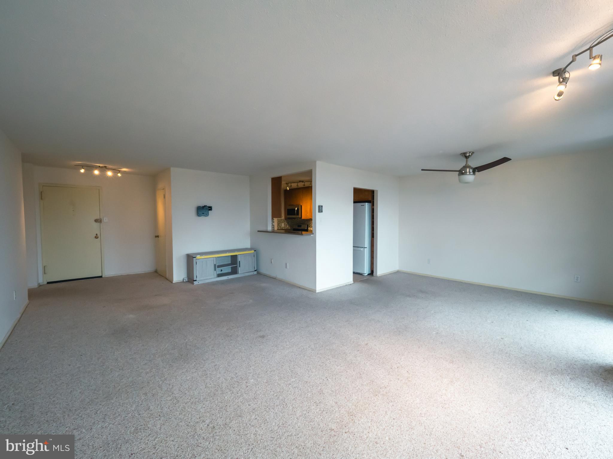 6100 WESTCHESTER PARK DRIVE 1211
