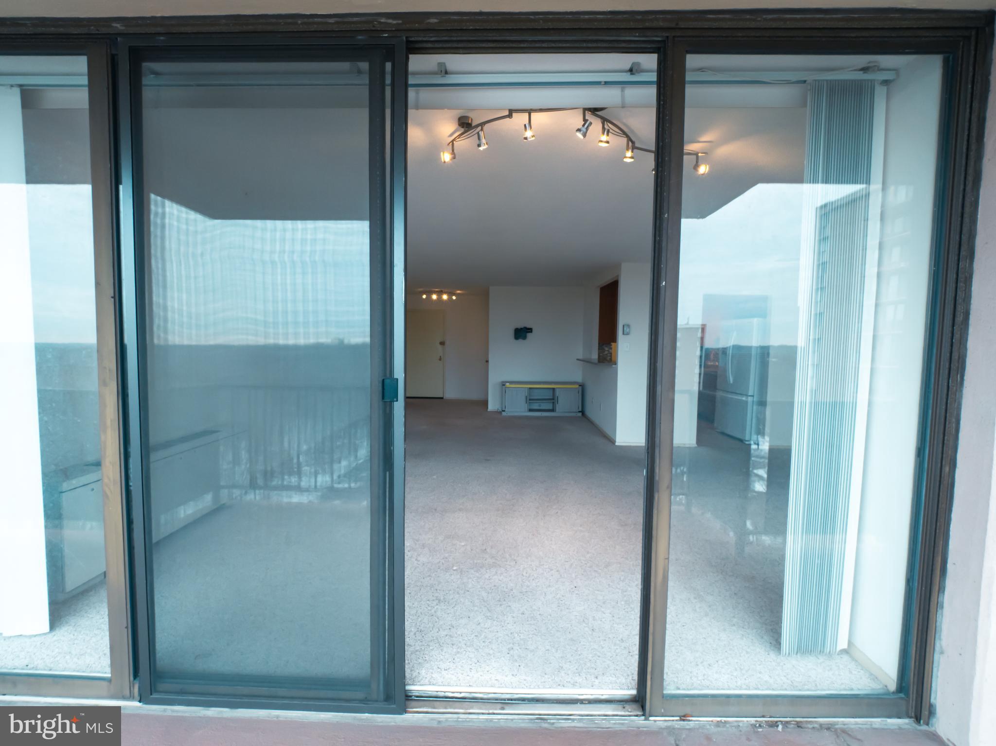 TOWERS IN WESTCHESTER PARK - Residential