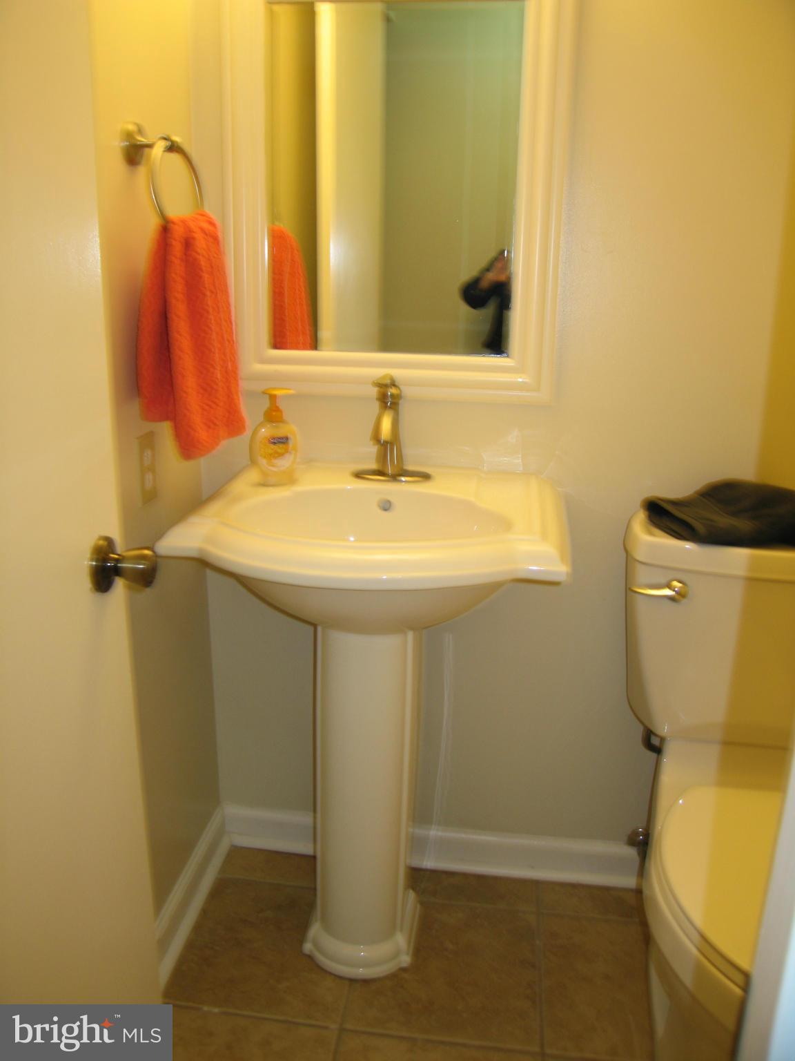 PINEWOOD GREENS - Residential Lease