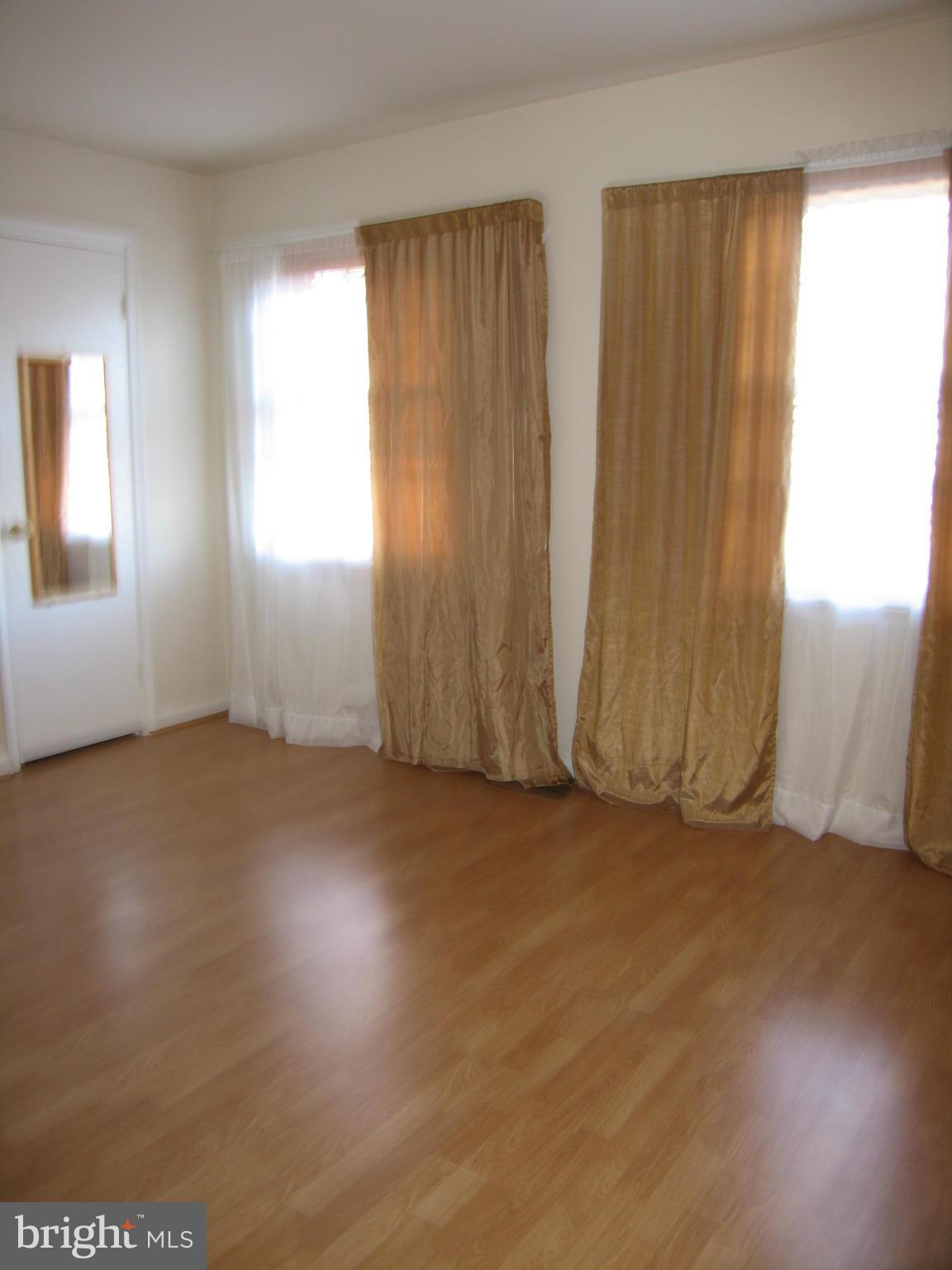 PINEWOOD GREENS - Residential Lease