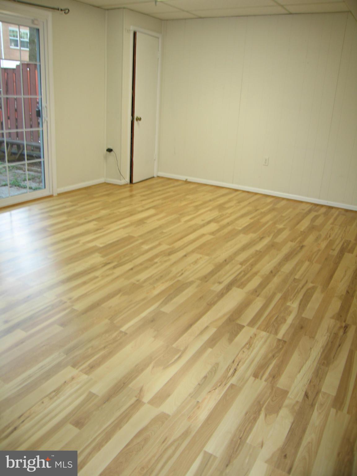 PINEWOOD GREENS - Residential Lease